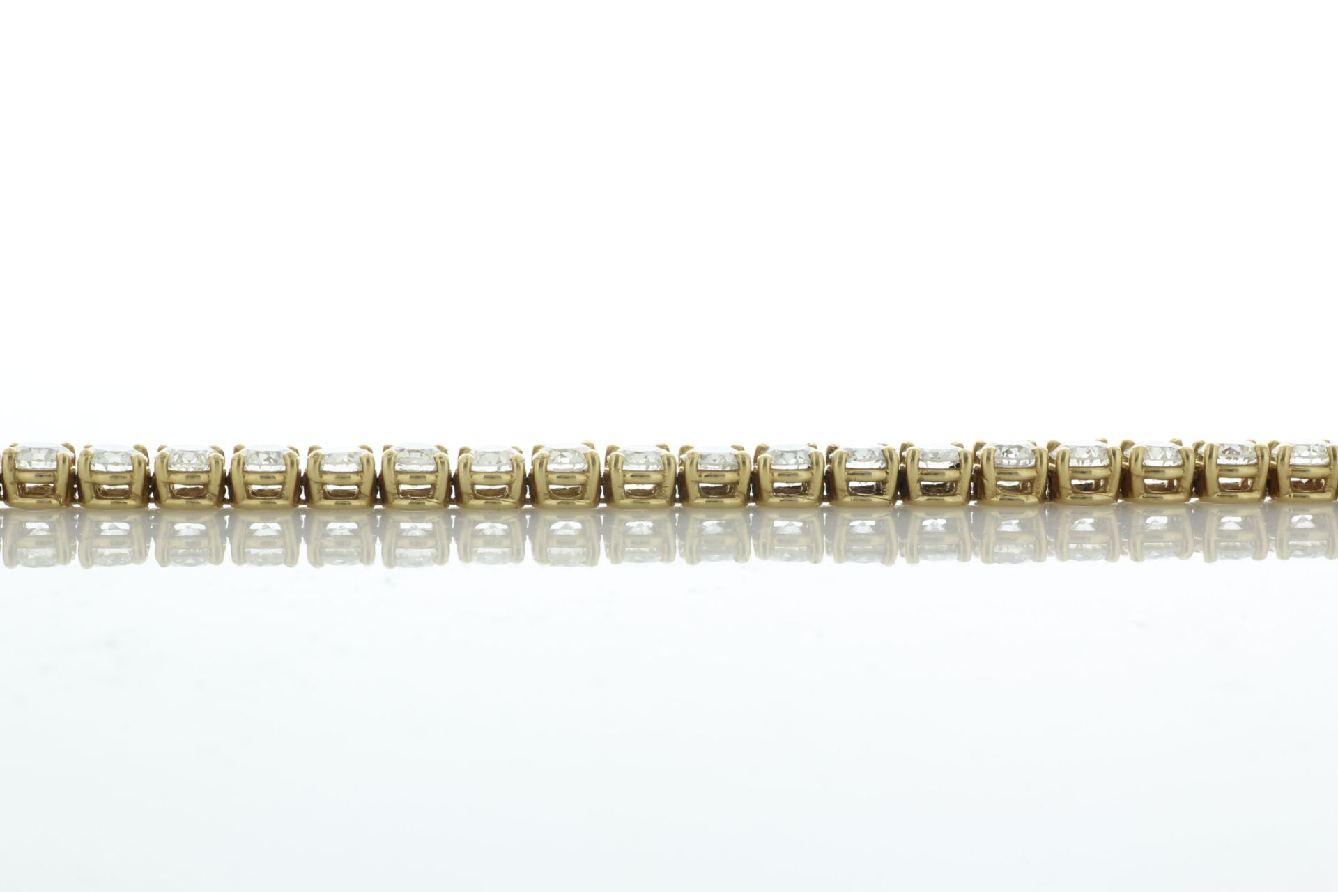 18ct Yellow Gold Tennis Diamond Bracelet 10.15 Carats - Valued By IDI £52,605.00 - Forty one - Image 4 of 5