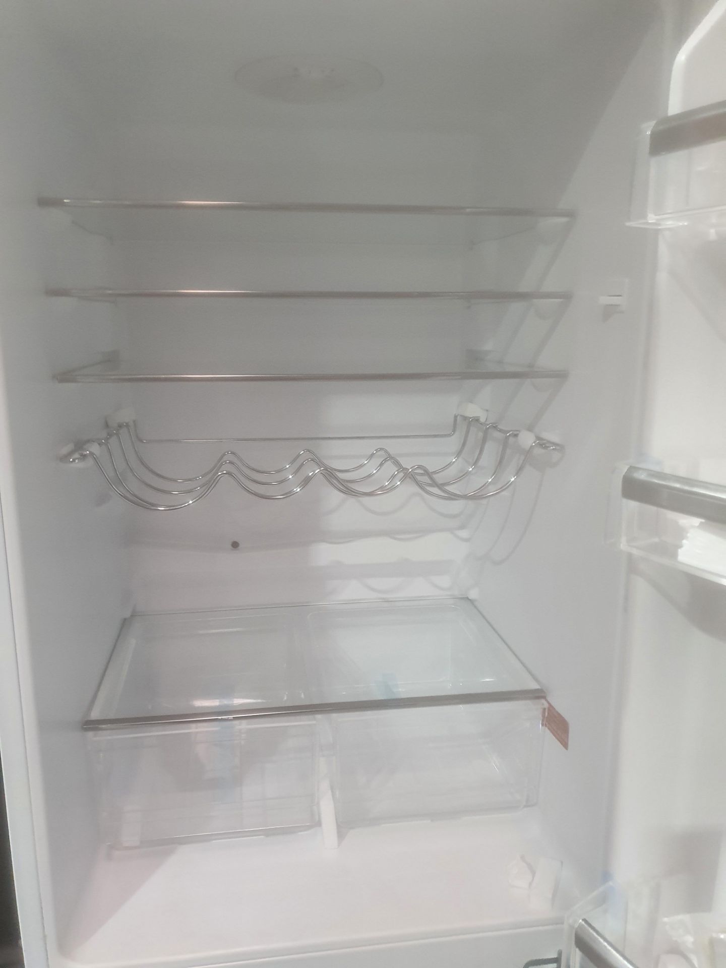 GRADED RUSSELL HOBBS 50/50 INEGRATED FRIDGE FREEZER RRP £349.99 (24) - Image 4 of 9