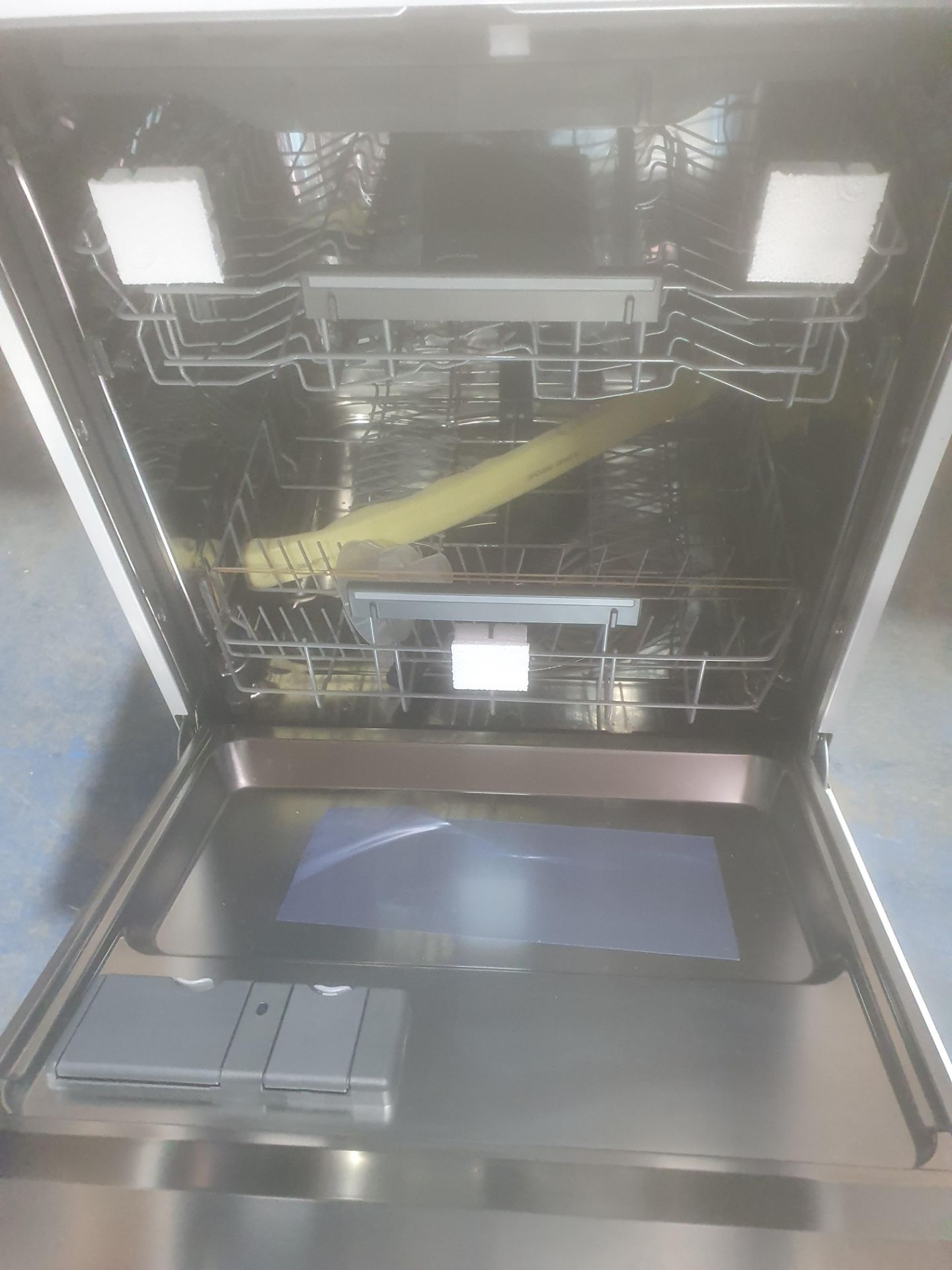 JOHN LEWIS DISHWASHER GHE621CB4 (45) - Image 4 of 7