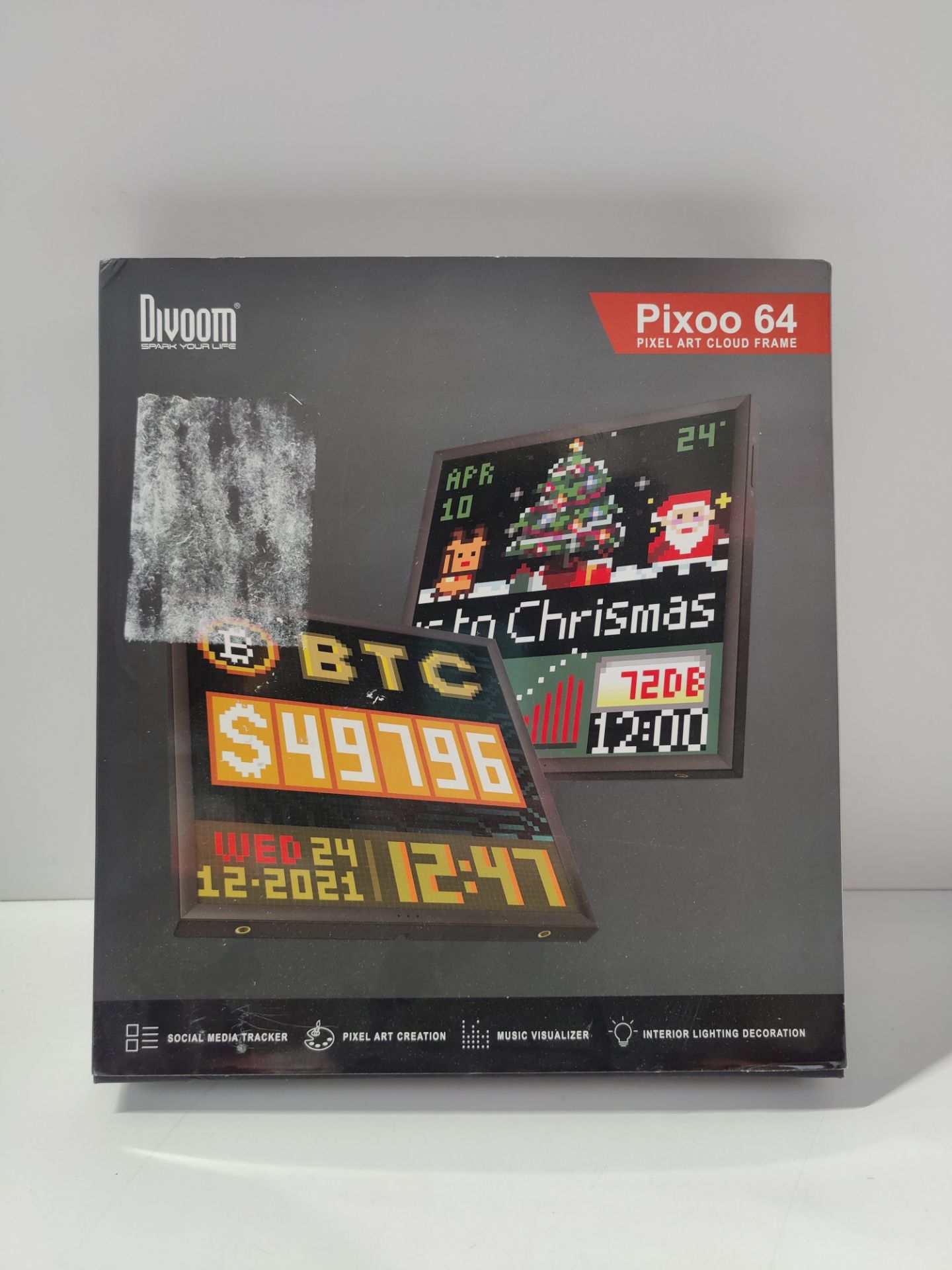RRP £133.99 Divoom Pixoo-64 WiFi Pixel Art Display with a 64x64 LED Panel - Image 2 of 2