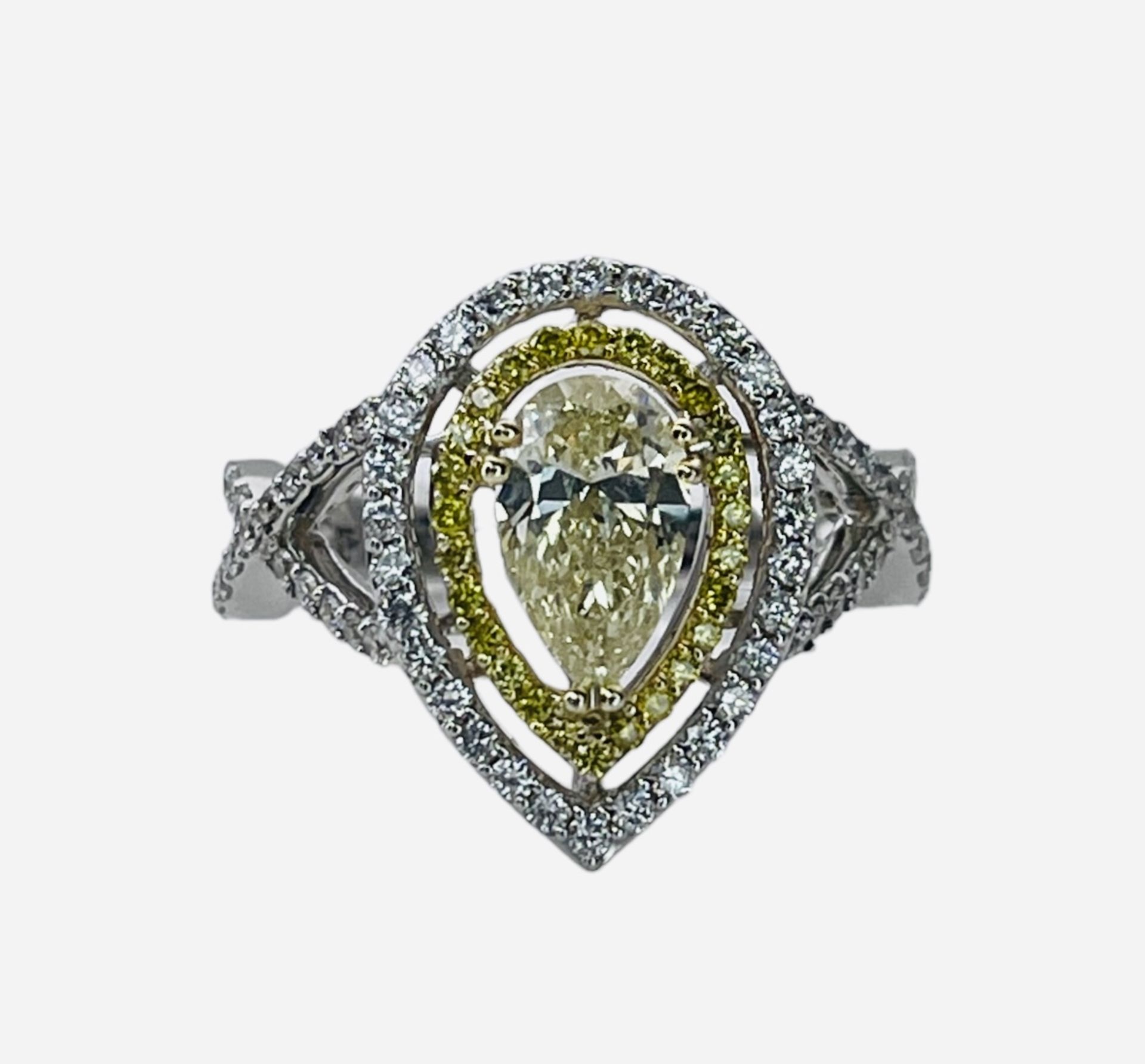 RRP-£15,995.00 18K WHITE GOLD LADIES PEAR SHAPED YELLOW DIAMOND RING, SET WITH 1.03 YELLOW DIAMOND C