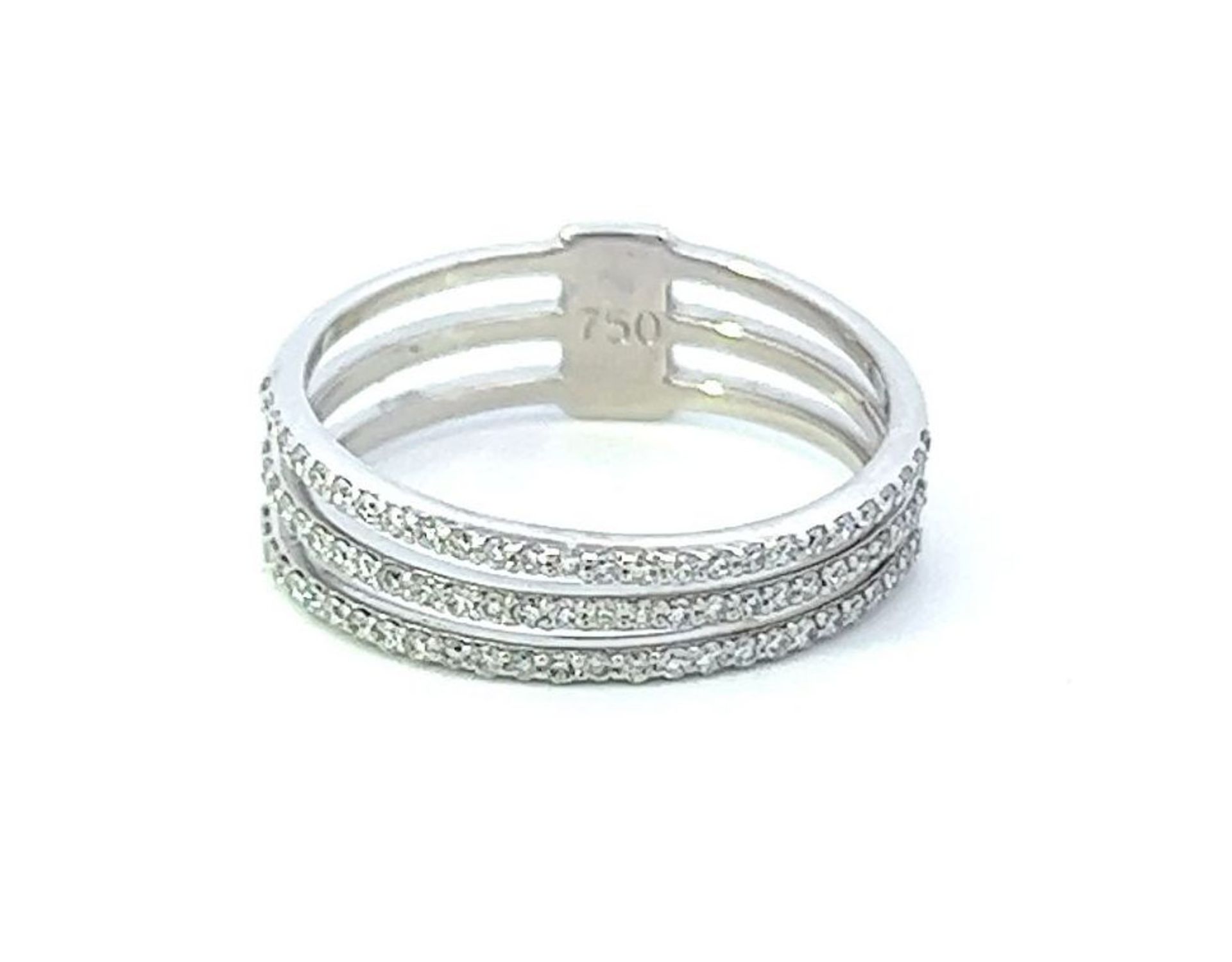 RRP-£3950.00 18K WHITE GOLD DIAMOND RING, SET WITH 0.52CTS ROUND BRILLIANT CUT DIAMONDS, COLOUR- G-H