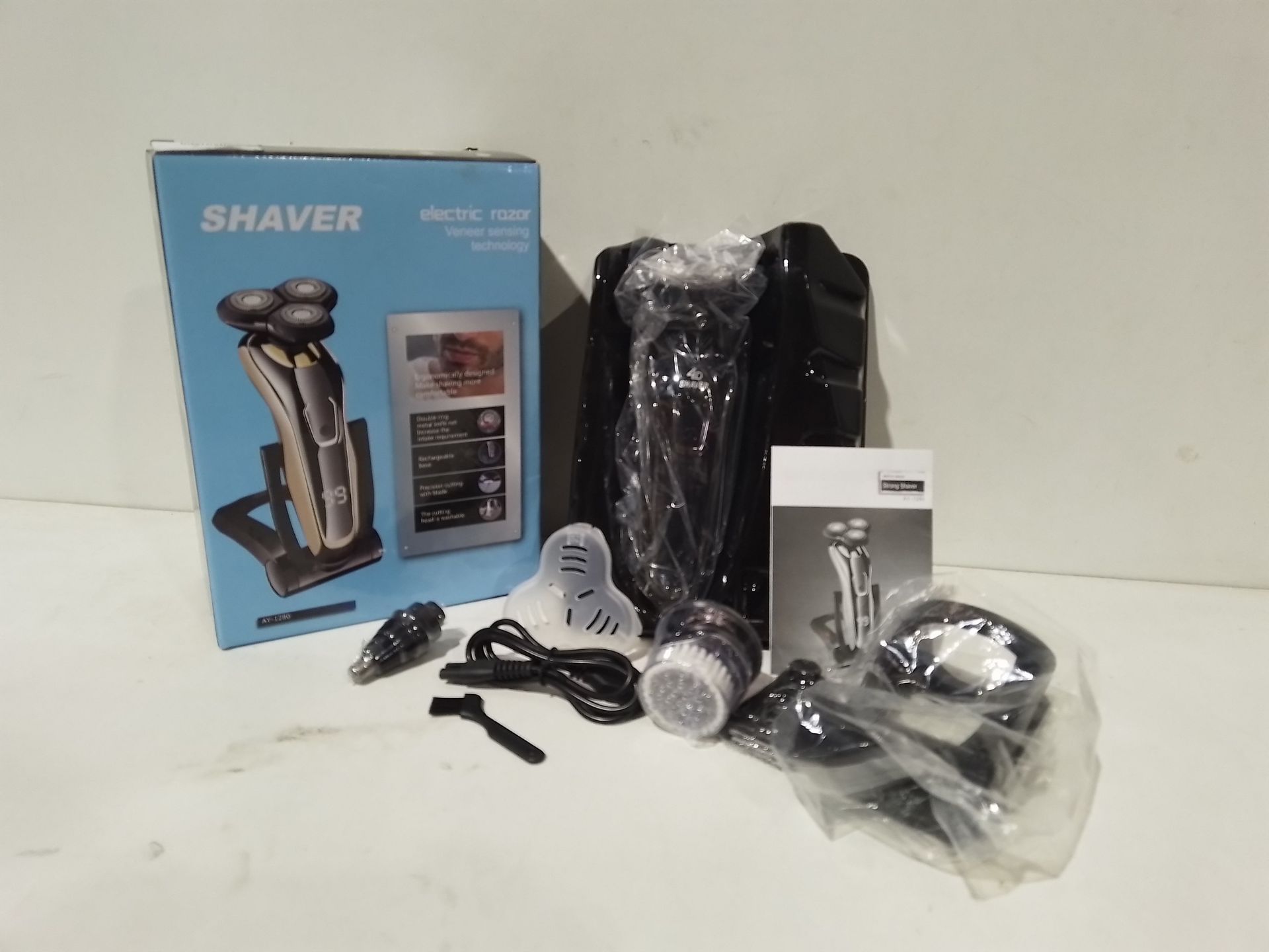 RRP £33.45 Electric Shavers Men - Image 2 of 2