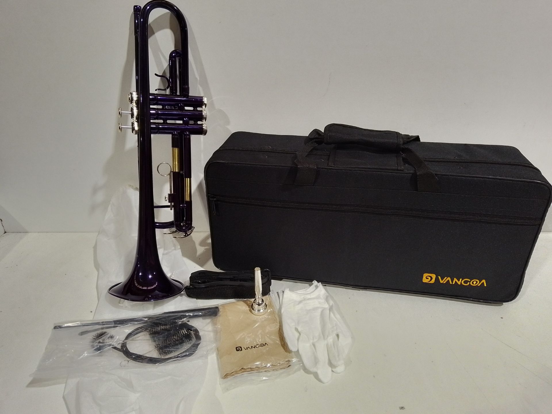 RRP £146.21 Vangoa Bb Standard Trumpet Set for Beginner - Image 2 of 2