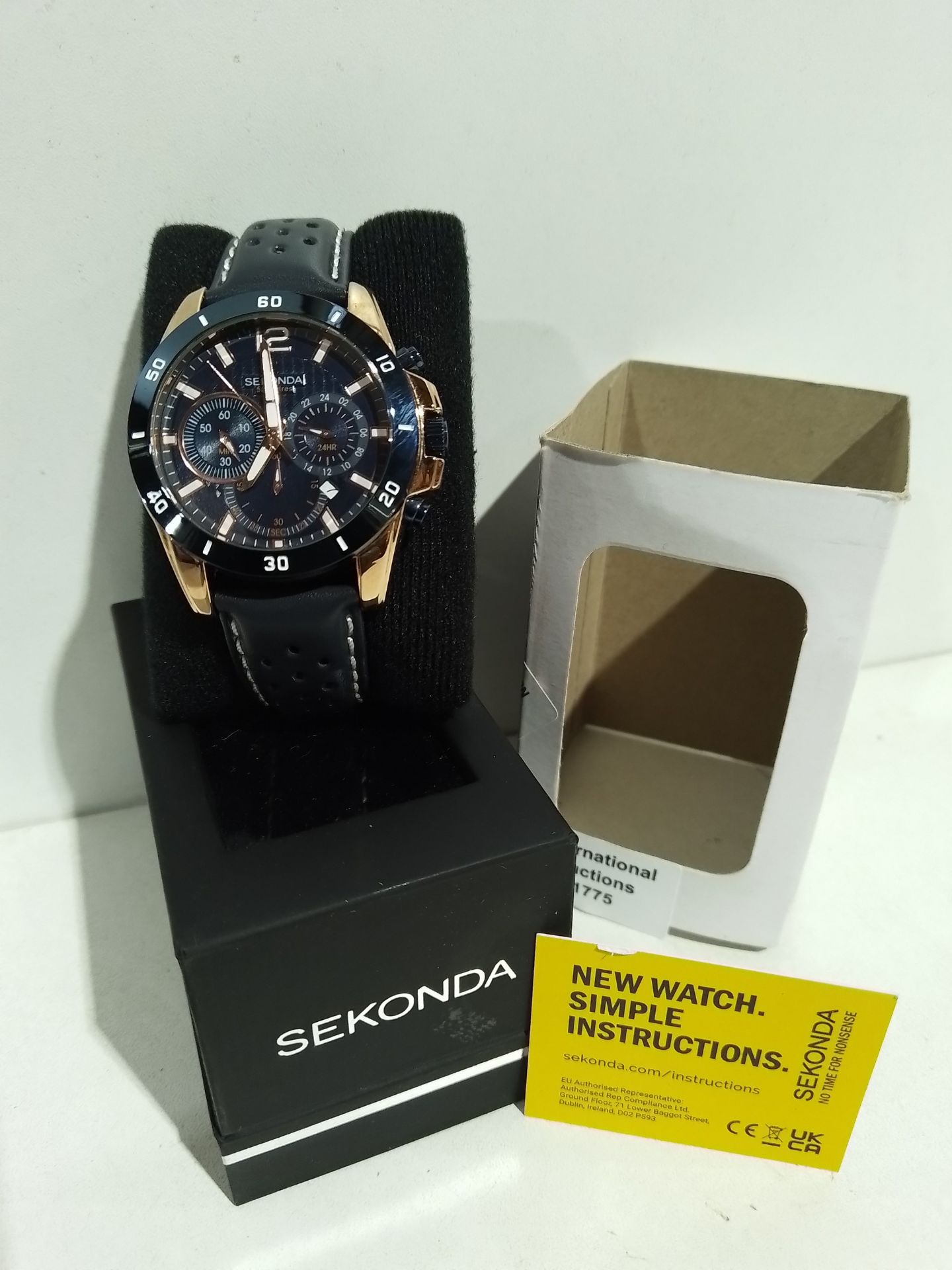 RRP £44.60 SEKONDA Mens Chronograph Quartz Watch with Leather Strap 1489.27 - Image 2 of 2