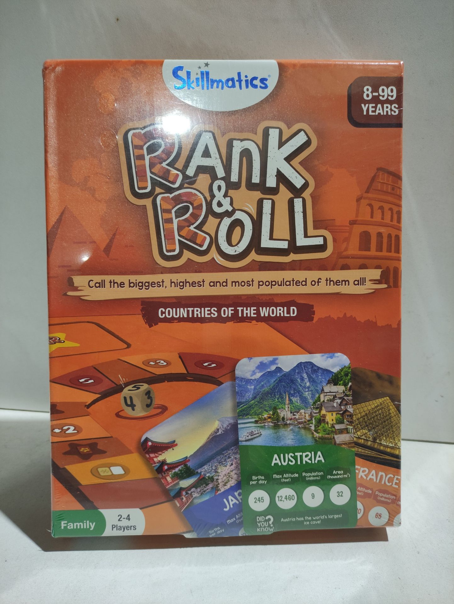 RRP £24.55 Skillmatics Trump Card & Board Game - Rank & Roll Countries of The World - Image 2 of 2