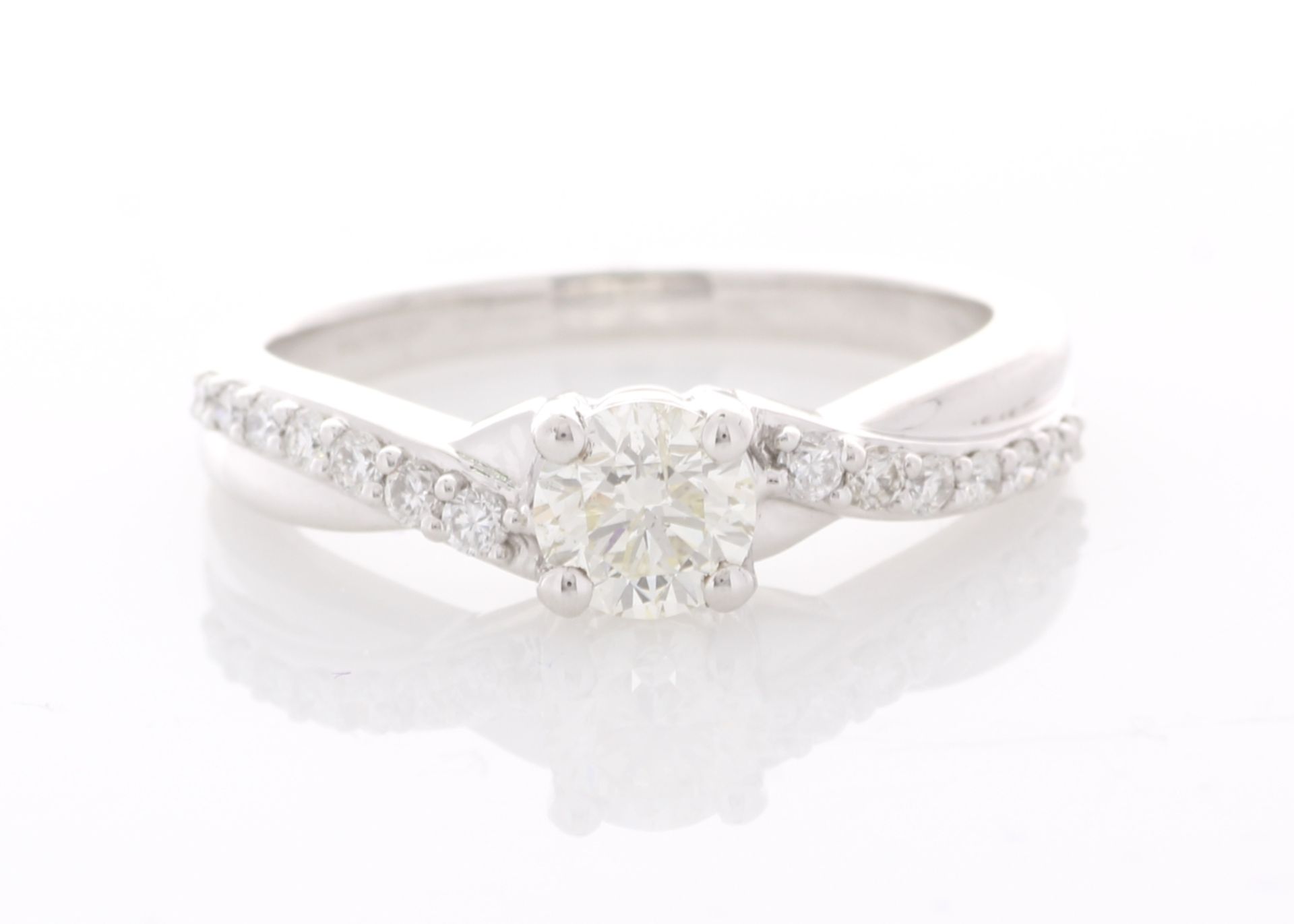 18ct White Gold Twist Shoulders Diamond Ring 0.43 Carats - Valued By AGI £5,775.00 - One sparkling