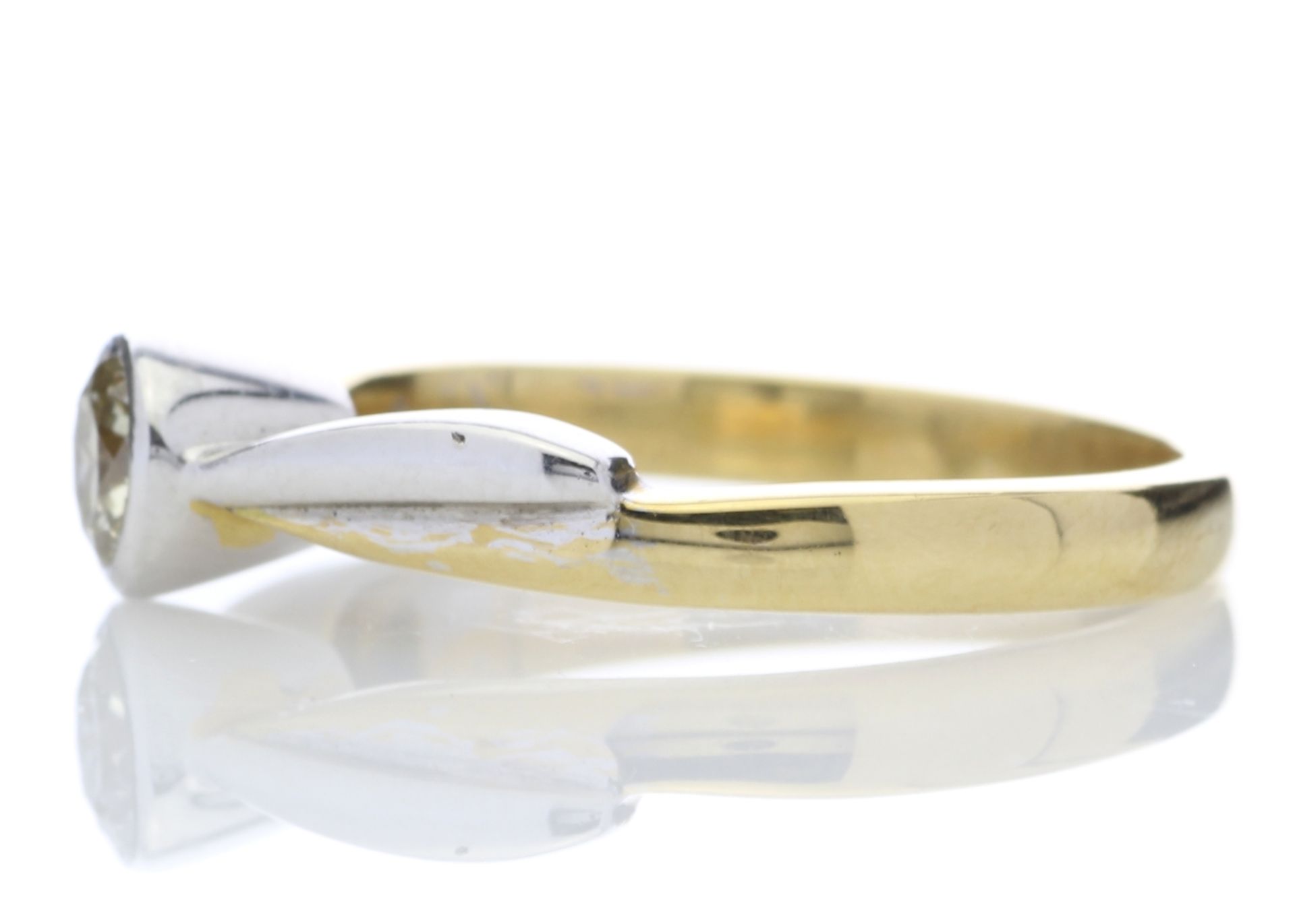 Stunning 18ct Yellow Gold Diamond Ring H VS 0.25 Carats - Valued By AGI £3,560.00 - A dazzling round - Image 3 of 5