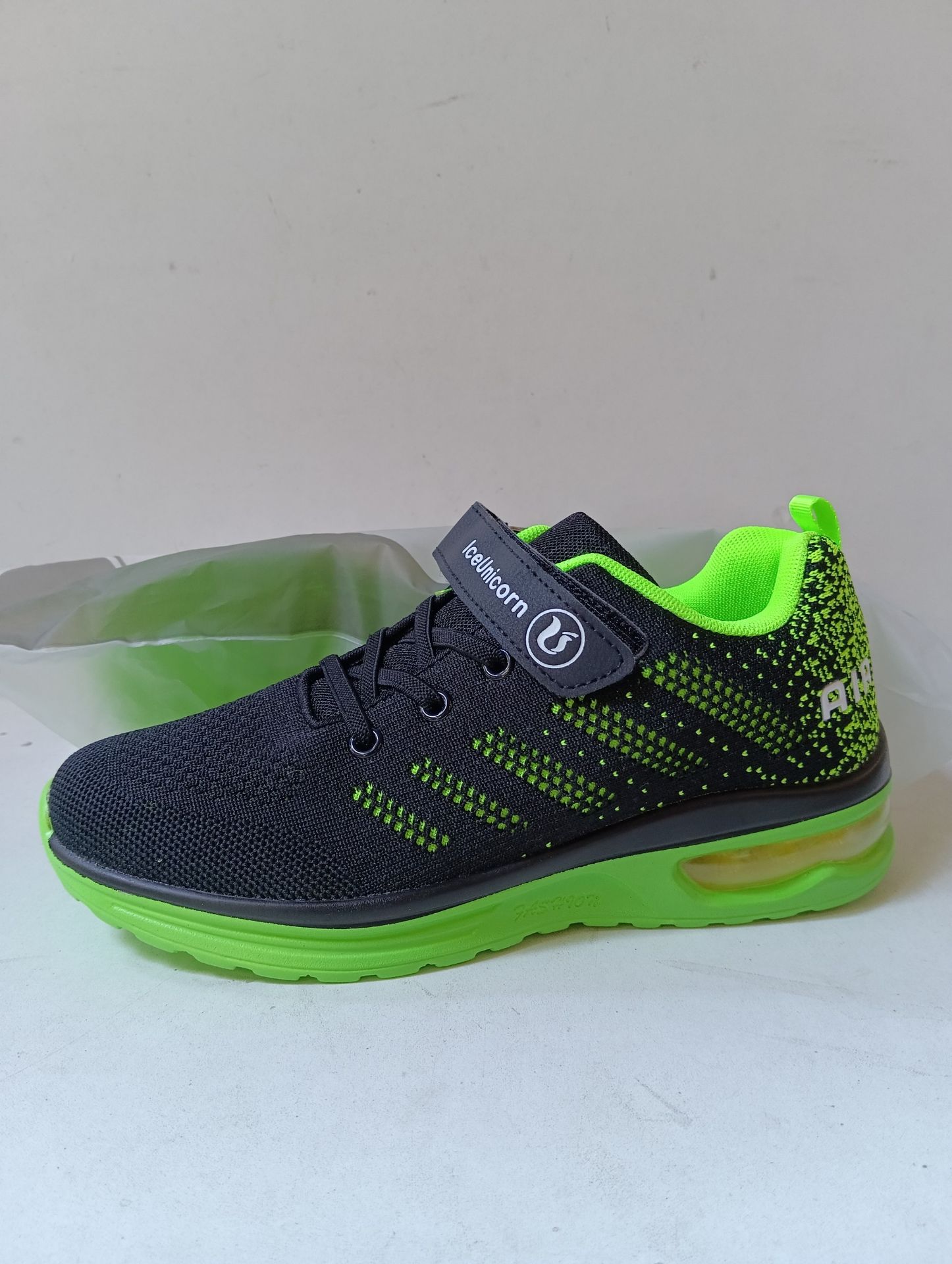 RRP £29.02 BRAND NEW STOCK Trainers Kids Sport Running Shoes Childrend Athletic - Image 2 of 2