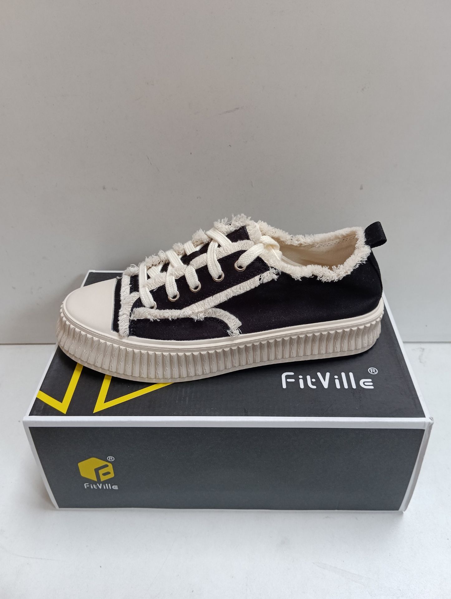 RRP £34.53 FitVille Womens Canvas Trainers Wide Toe Box Sneakers - Image 2 of 2