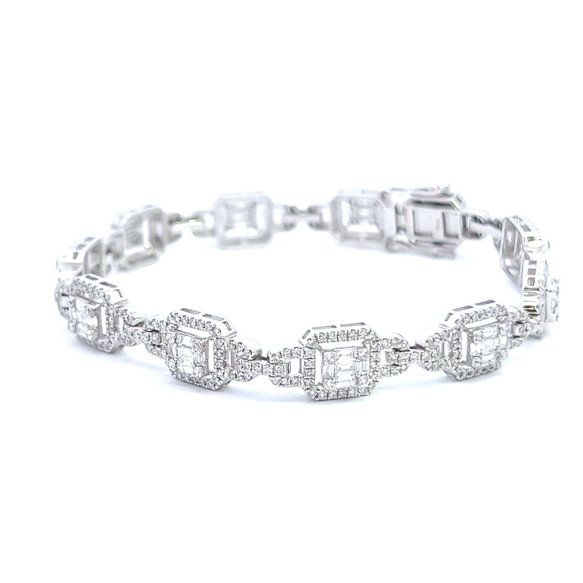 RRP-£7800.00 18K WHITE GOLD BRACELET SET WITH FIVE HUNDRED AND TWENTY EIGHT ROUND BRILLIANT CUT AND