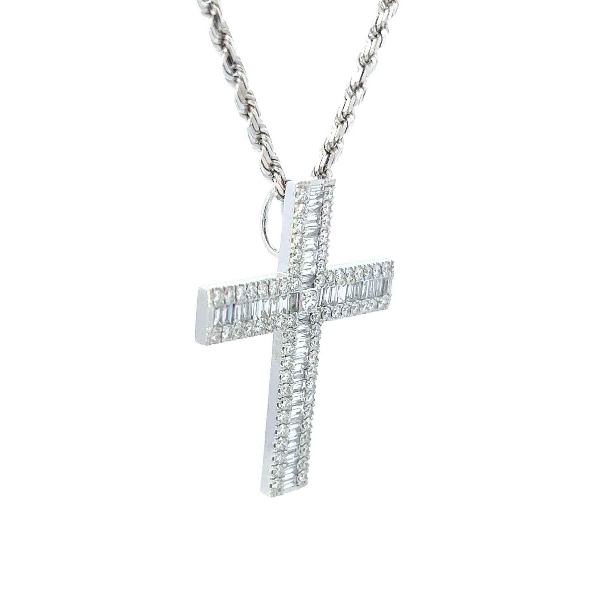 RRP-£8500.00 18K WHITE GOLD PENDENT, SET WITH 2.52 CARATS OF NATURAL ROUND AND BAGUETTES, COLOUR- G/ - Image 2 of 4