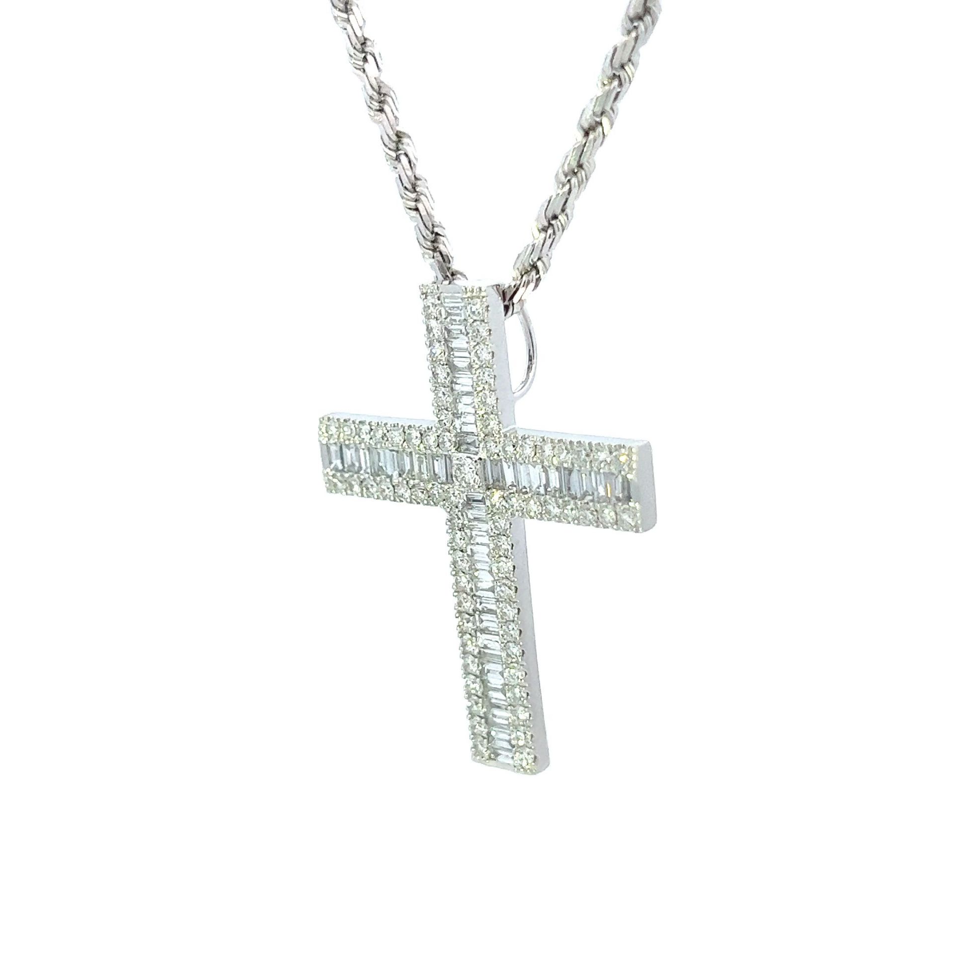 RRP-£8500.00 18K WHITE GOLD PENDENT, SET WITH 2.52 CARATS OF NATURAL ROUND AND BAGUETTES, COLOUR- G/ - Image 3 of 4