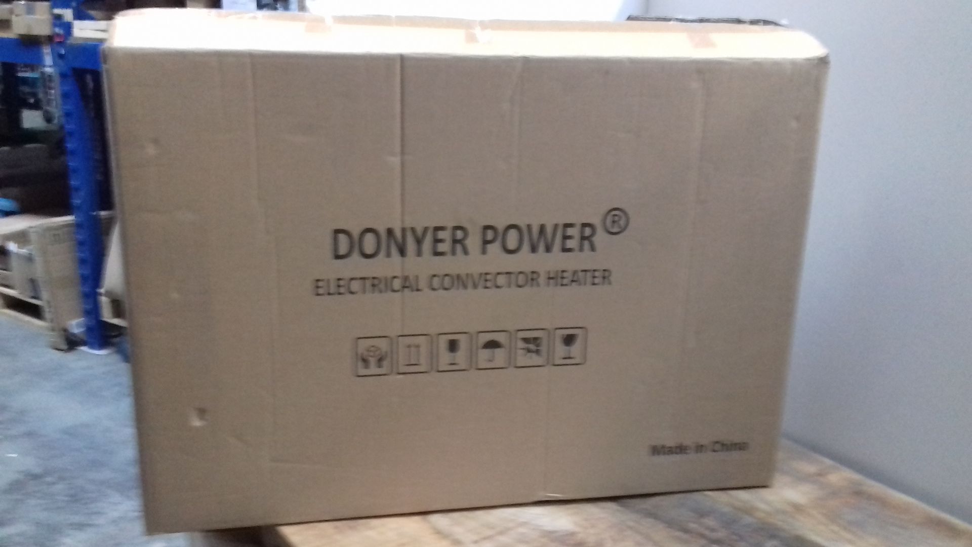 RRP £32.37 DONYER POWER Convector Heater with Adjustable Thermostat 3 Heat Settings - Image 2 of 2