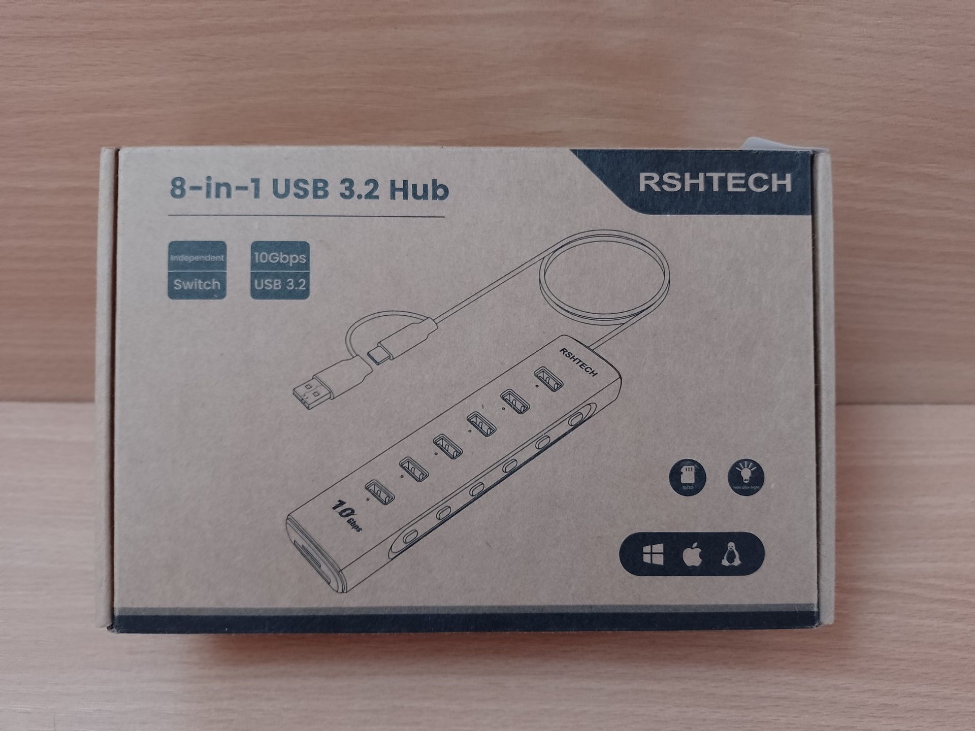 RRP £44.65 Powered USB Hub 3.1 - Image 2 of 2