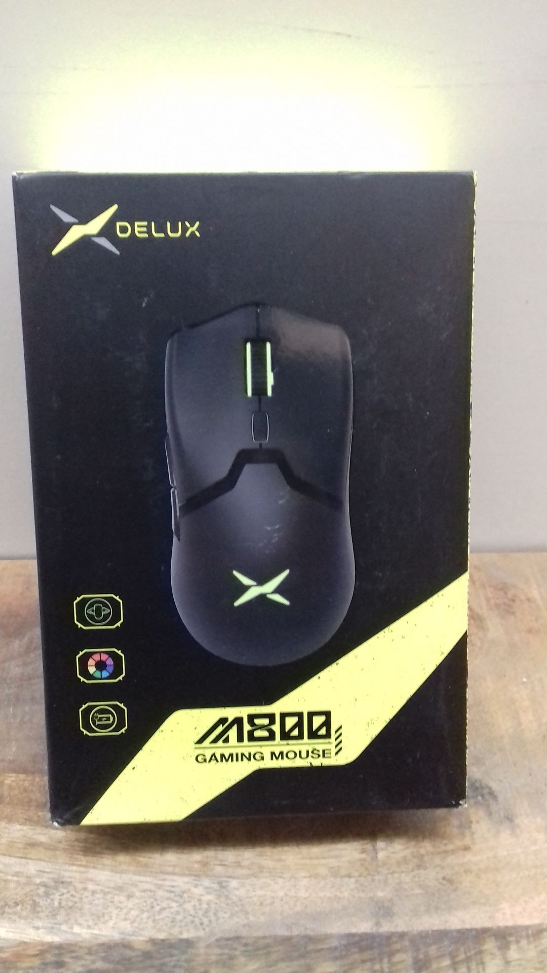 RRP £54.70 DeLUX M800PRO Wireless Gaming Mouse with PAW 3370 Sensor - Image 2 of 2