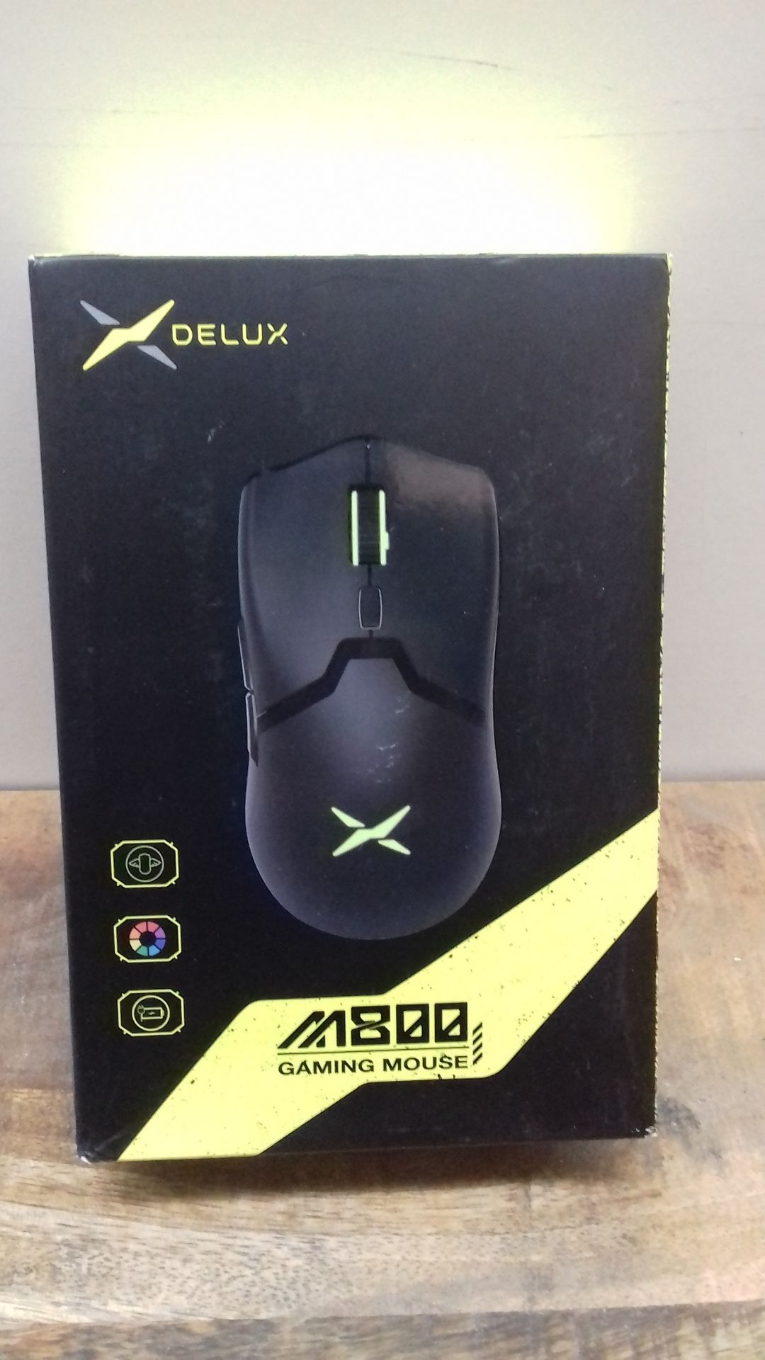 RRP £54.70 DeLUX M800PRO Wireless Gaming Mouse with PAW 3370 Sensor - Image 2 of 2