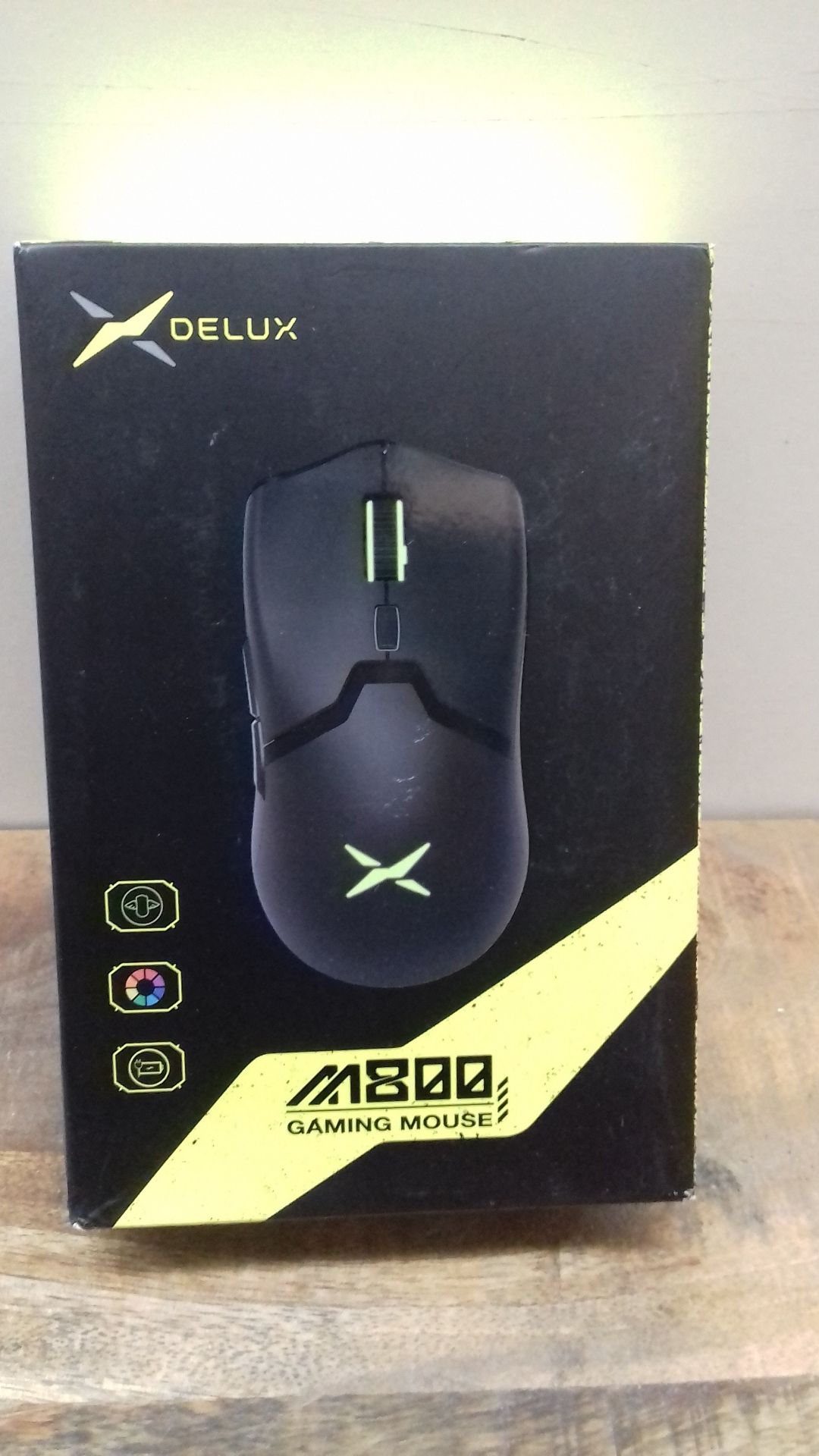 RRP £54.70 DeLUX M800PRO Wireless Gaming Mouse with PAW 3370 Sensor - Image 2 of 2