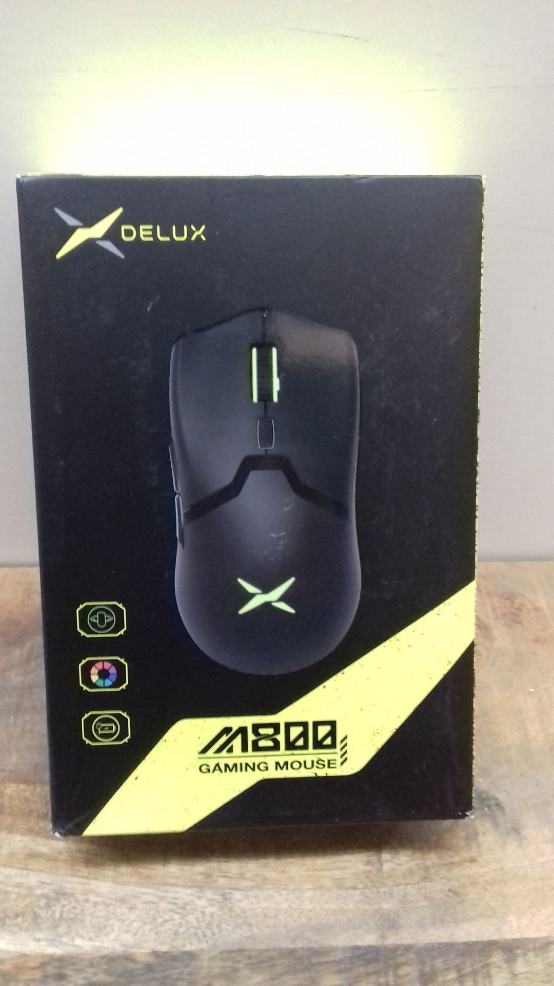 RRP £54.70 DeLUX M800PRO Wireless Gaming Mouse with PAW 3370 Sensor - Image 2 of 2