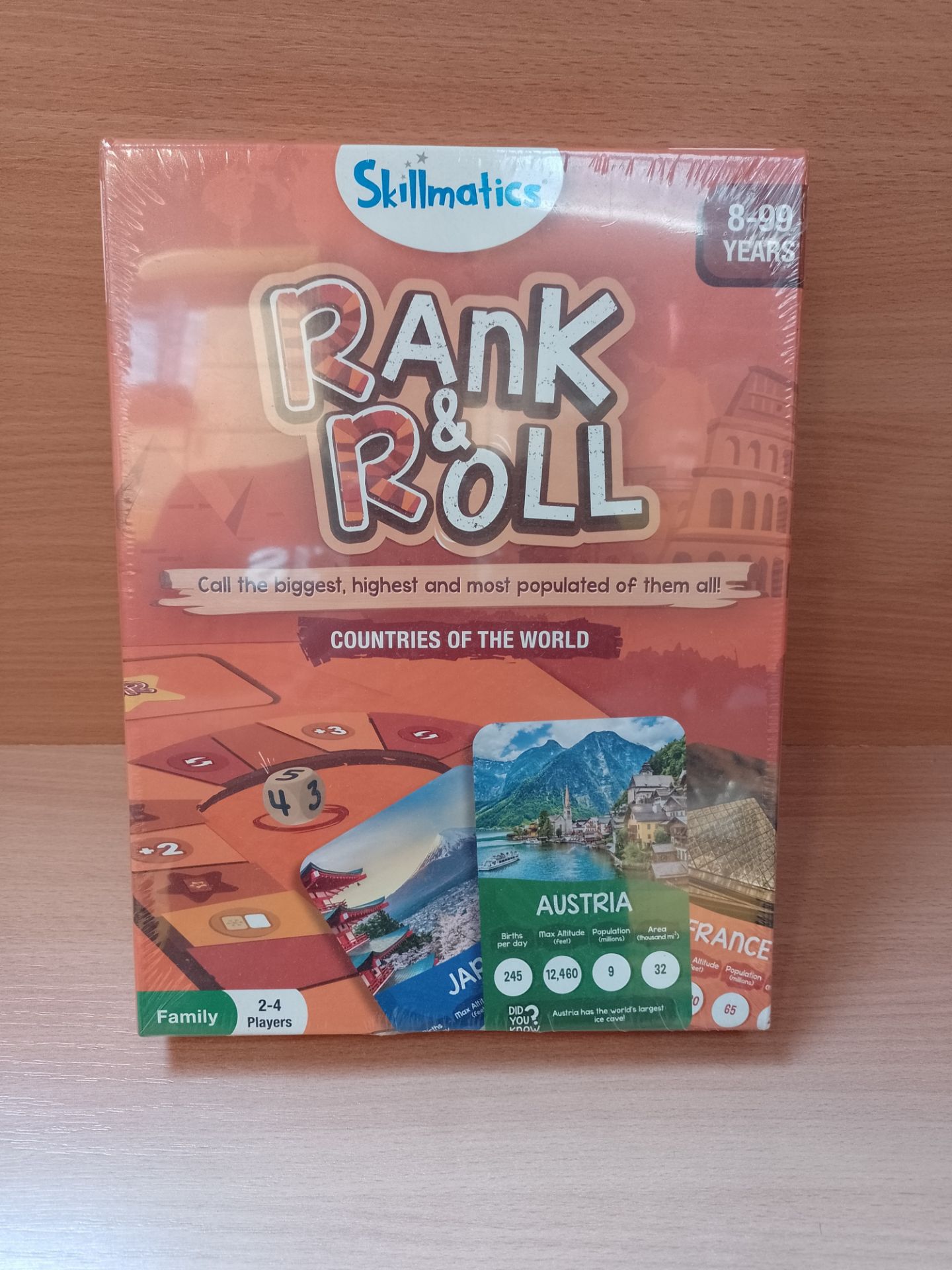 RRP £24.55 BRAND NEW STOCK Skillmatics Trump Card & Board Game - Rank & Roll Countries of The World - Image 2 of 2