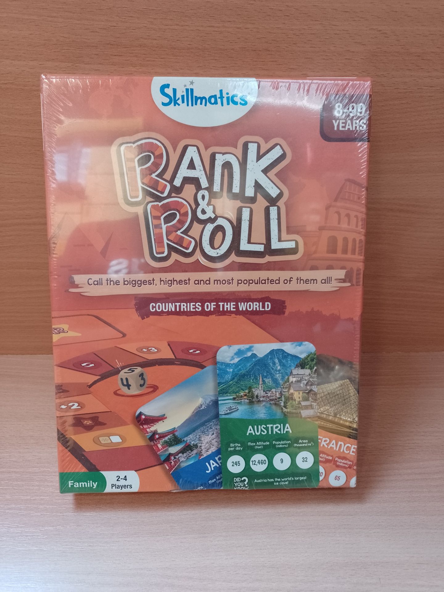 RRP £24.55 BRAND NEW STOCK Skillmatics Trump Card & Board Game - Rank & Roll Countries of The World - Image 2 of 2