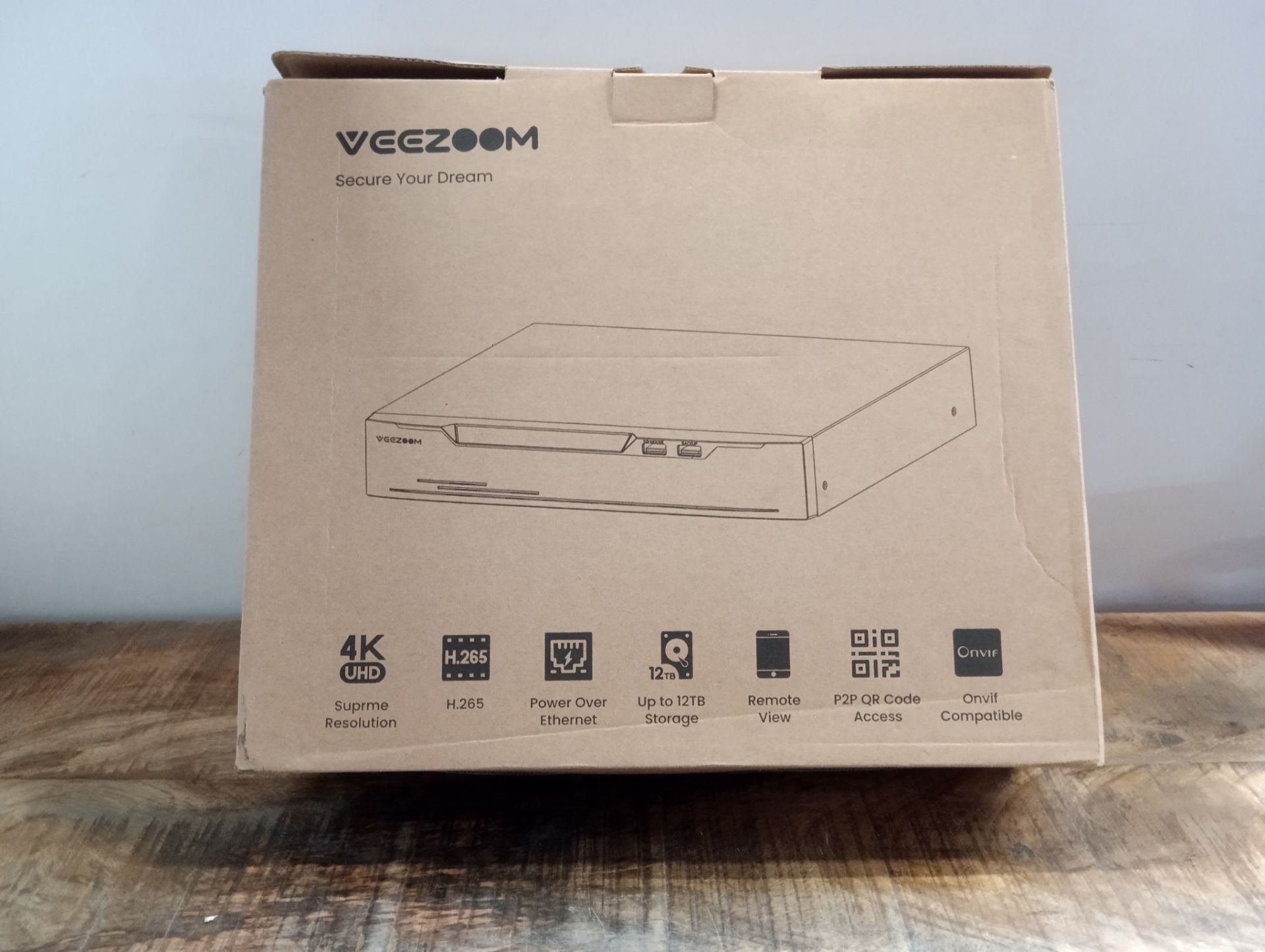 RRP £234.49 VEEZOOM 4K PoE NVR 8 Channels Security 8MP PoE Network - Image 2 of 2