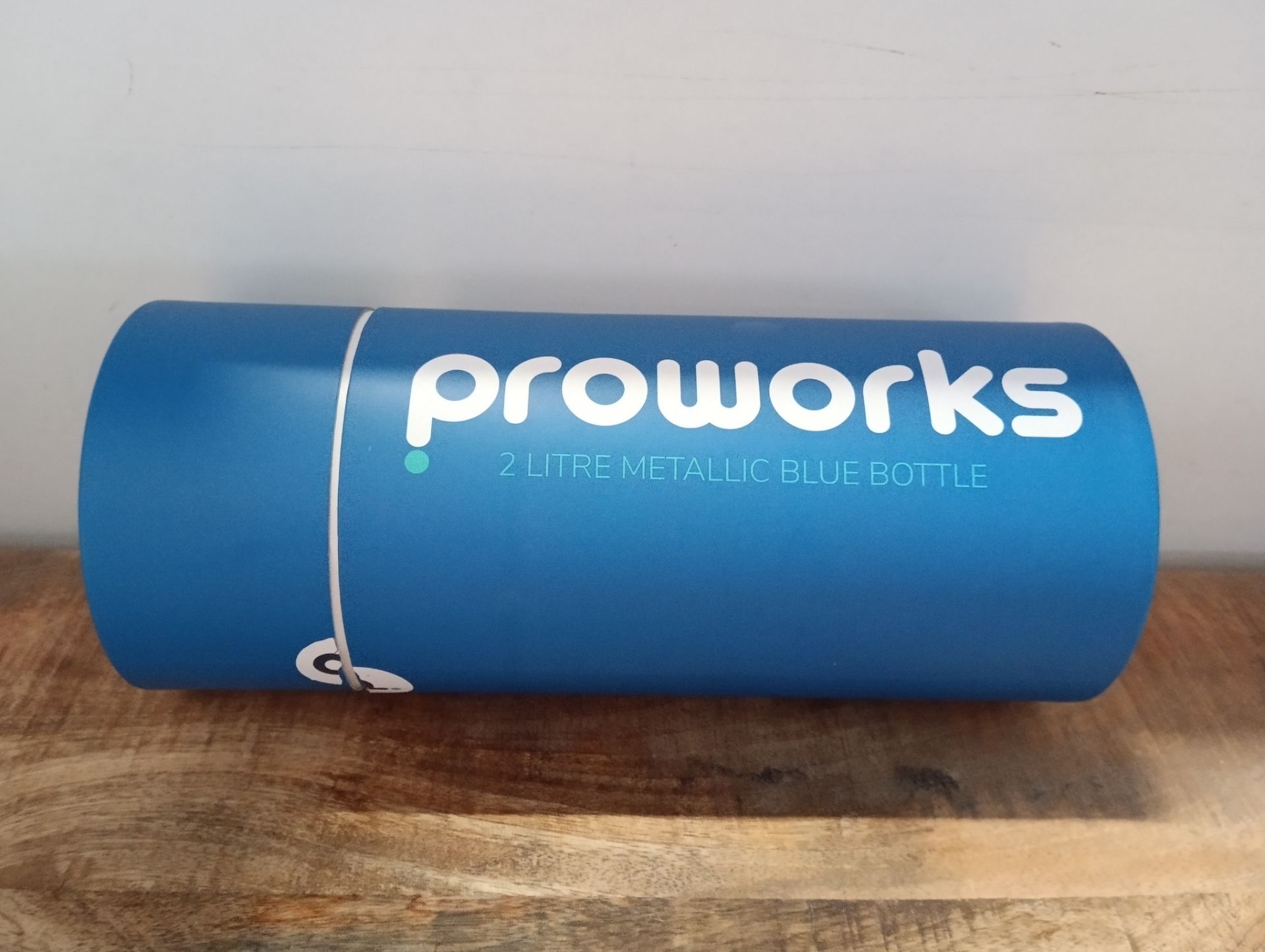 RRP £30.90 Proworks 2 Litre Water Bottle | Vacuum Insulated Stainless