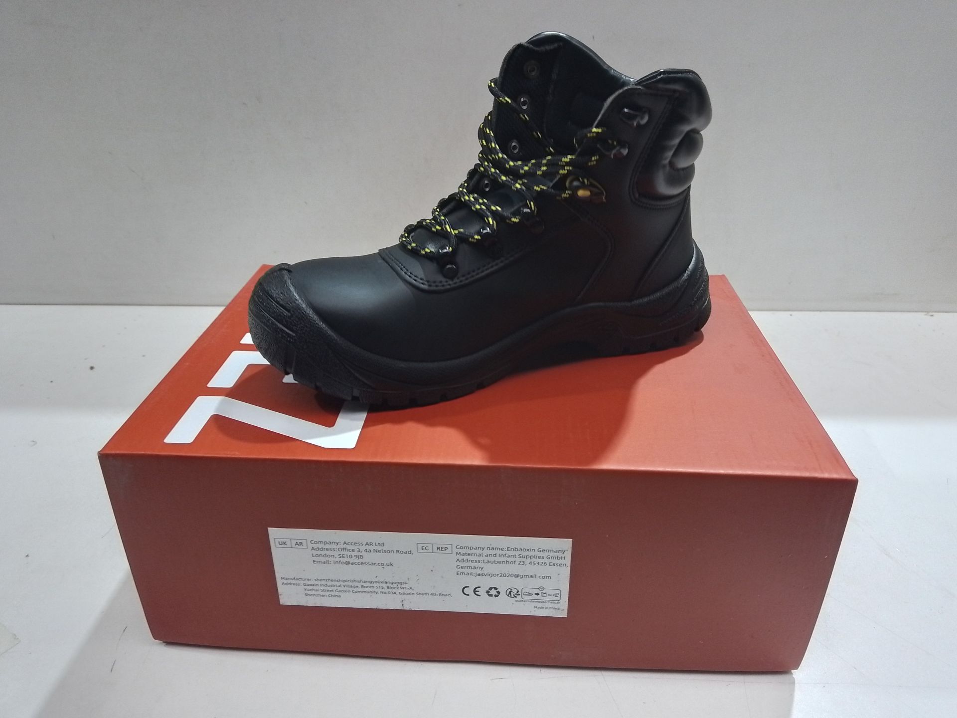 RRP £24.00 SPIEZ Comfortable Safety Boots for Men - Image 2 of 2