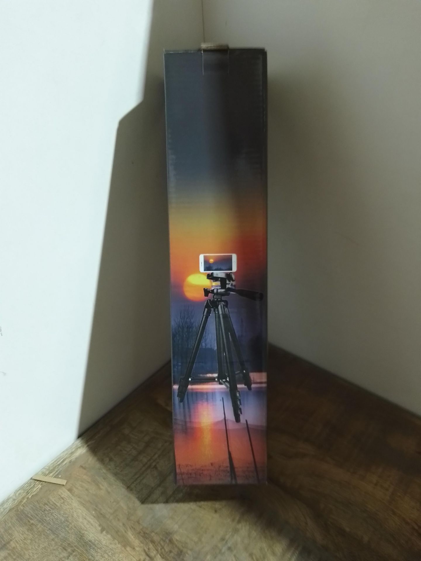 RRP £16.40 Phone Tripod EVERESTA 42 Inch Smartphone Tripod - Image 2 of 2