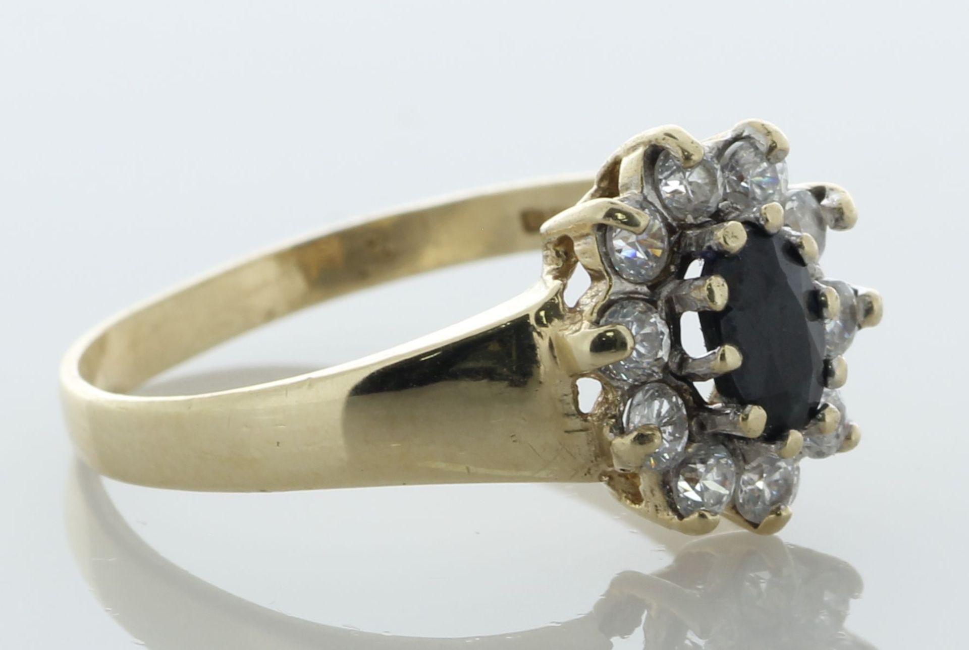 9ct Yellow Gold Diamond And Sapphire Cluster Ring (S0.50) 0.75 Carats - Valued By AGI £2,995.00 - An - Image 3 of 6