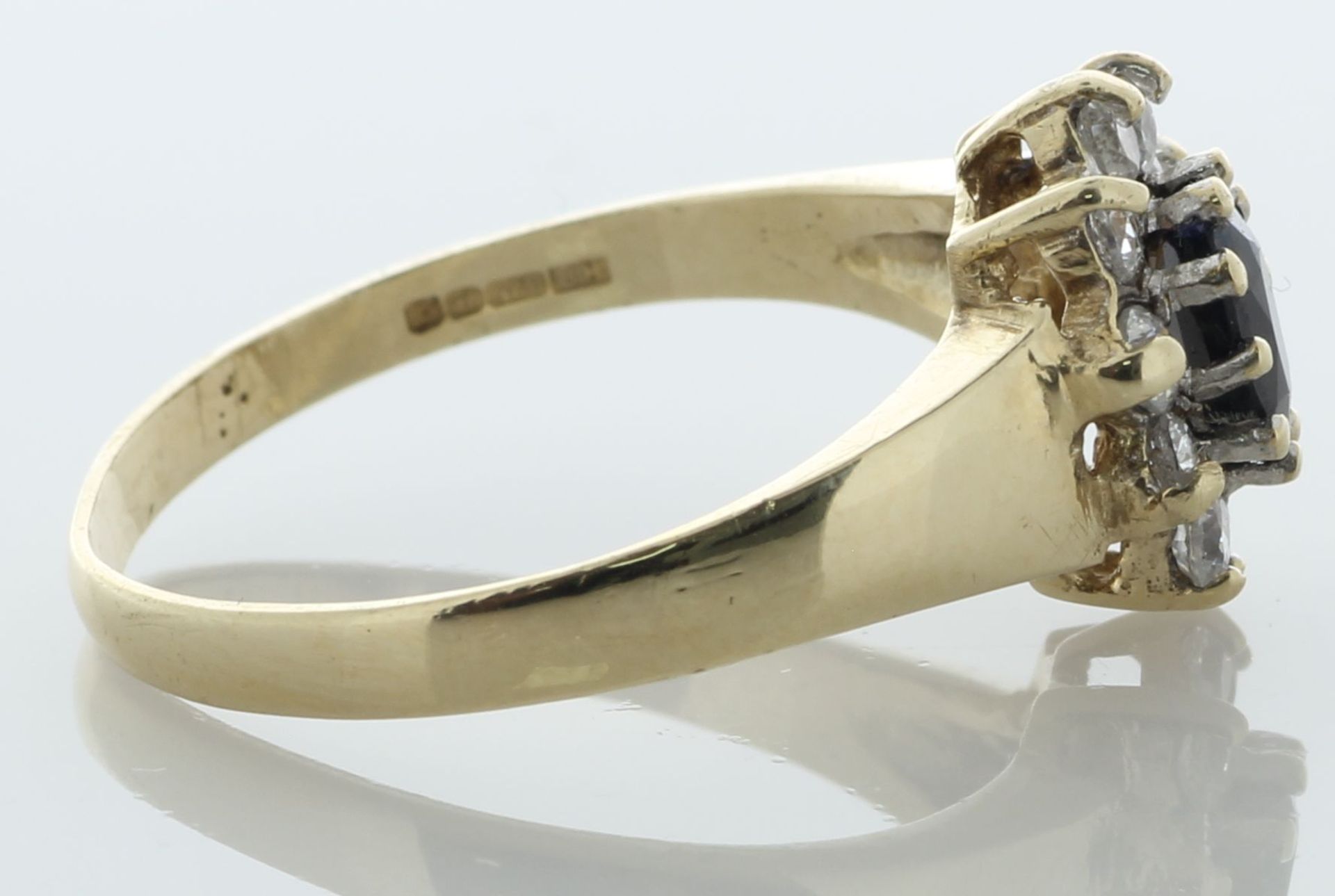 9ct Yellow Gold Diamond And Sapphire Cluster Ring (S0.50) 0.75 Carats - Valued By AGI £2,995.00 - An - Image 4 of 6