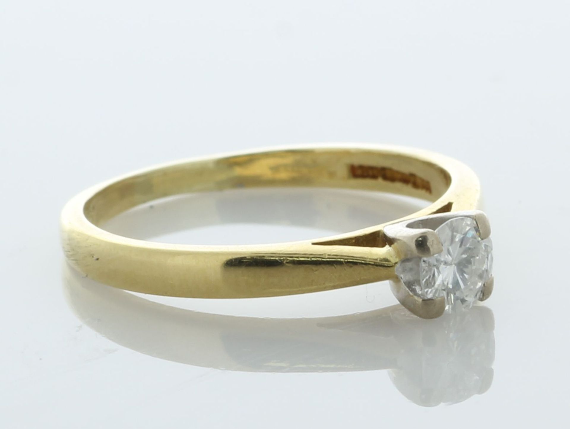 18ct Yellow Gold Solitaire Diamond Ring 0.25 Carats - Valued By AGI £1,995.00 - One round - Image 4 of 6
