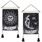 RRP £12.27 Newthinking 2 Pack Skull Tapestry