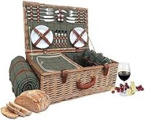 RRP £167.49 Wrenbury Fitted Deluxe Picnic Hamper for 4 with Chiller