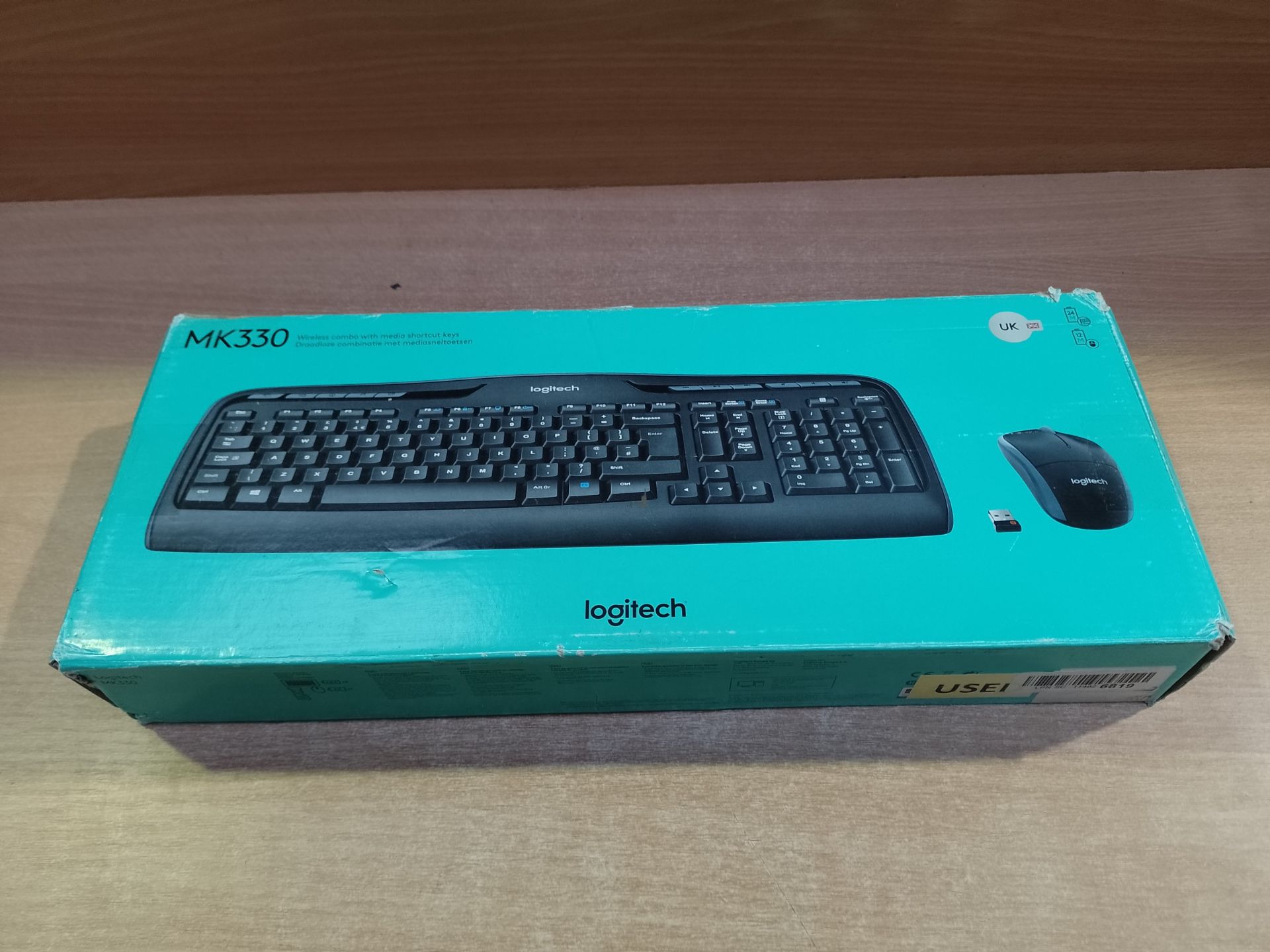 RRP £29.51 Logitech MK330 Wireless Keyboard and Mouse Combo for Windows - Image 2 of 2