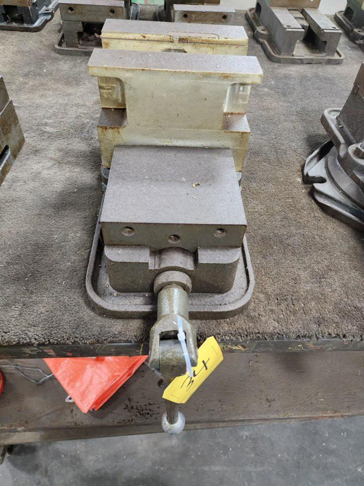 Kurt 6" Vise