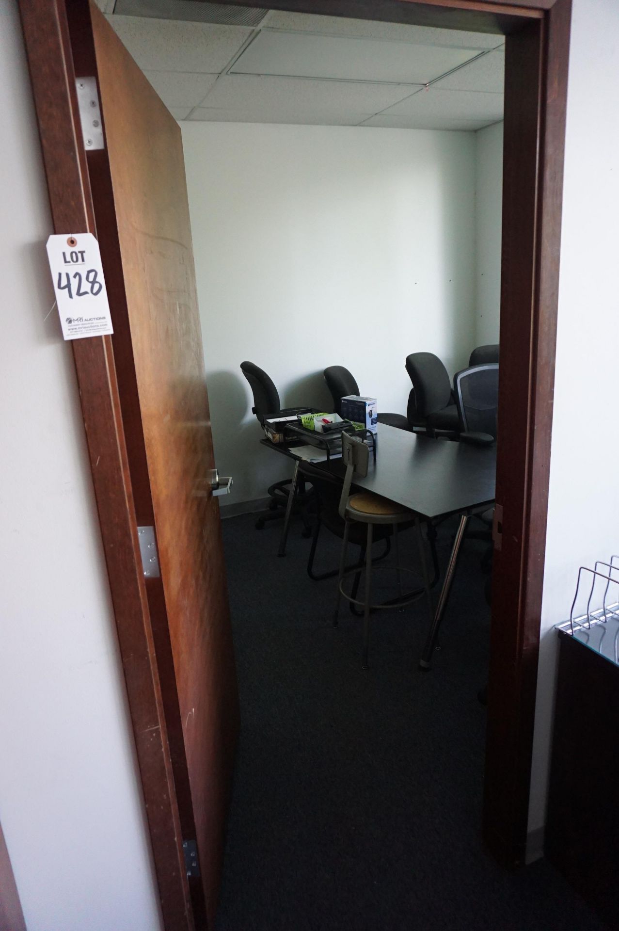 1ST FLOOR OFFICE WITH CONTENTS TO INCLUDE BUT NOT LIMITED TO: L DESK, STOOLS, ROLLING OFFICE CHAIRS,