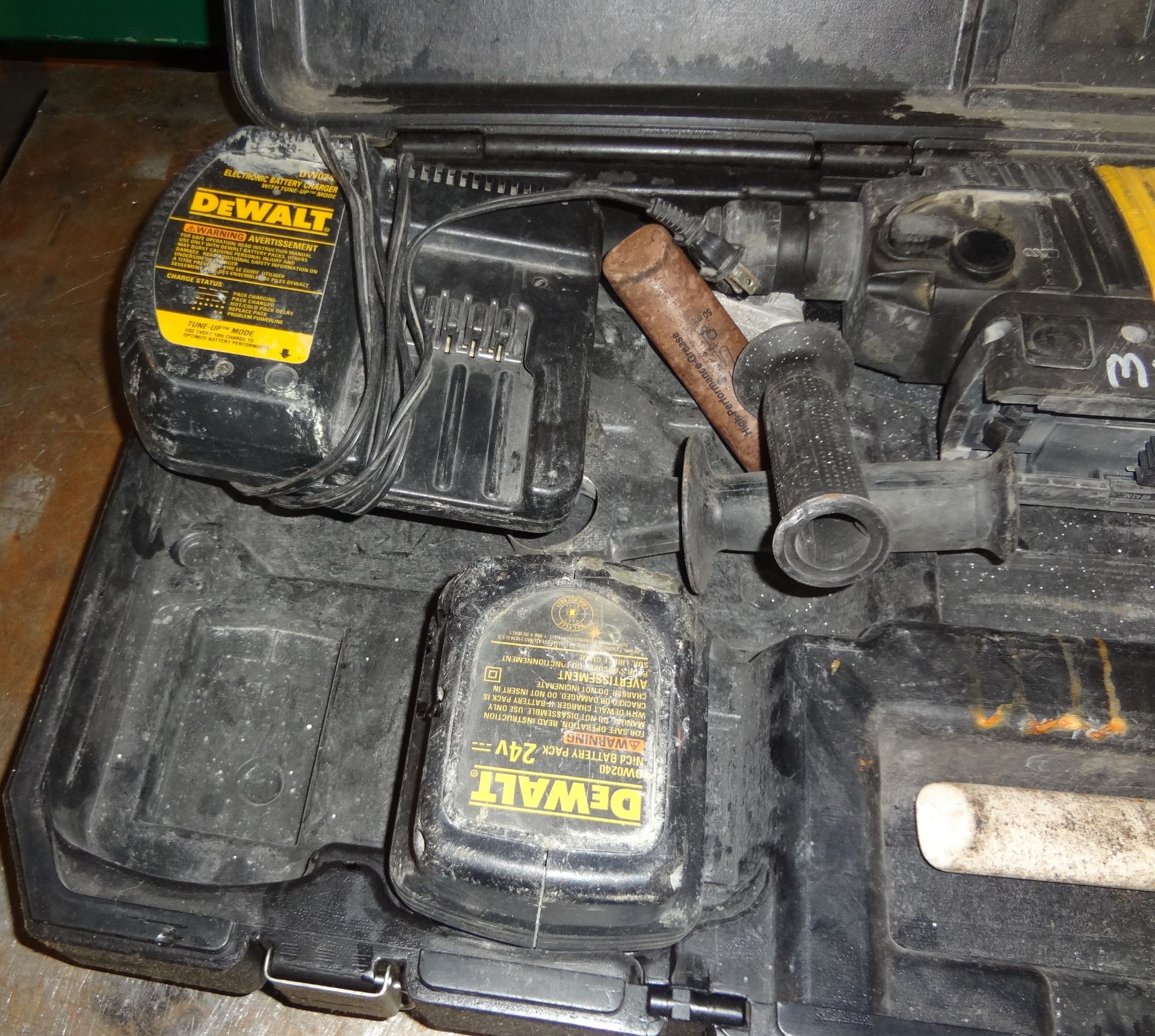 Dewalt 24Volt Rechargeable Hammer Drill - Image 2 of 2