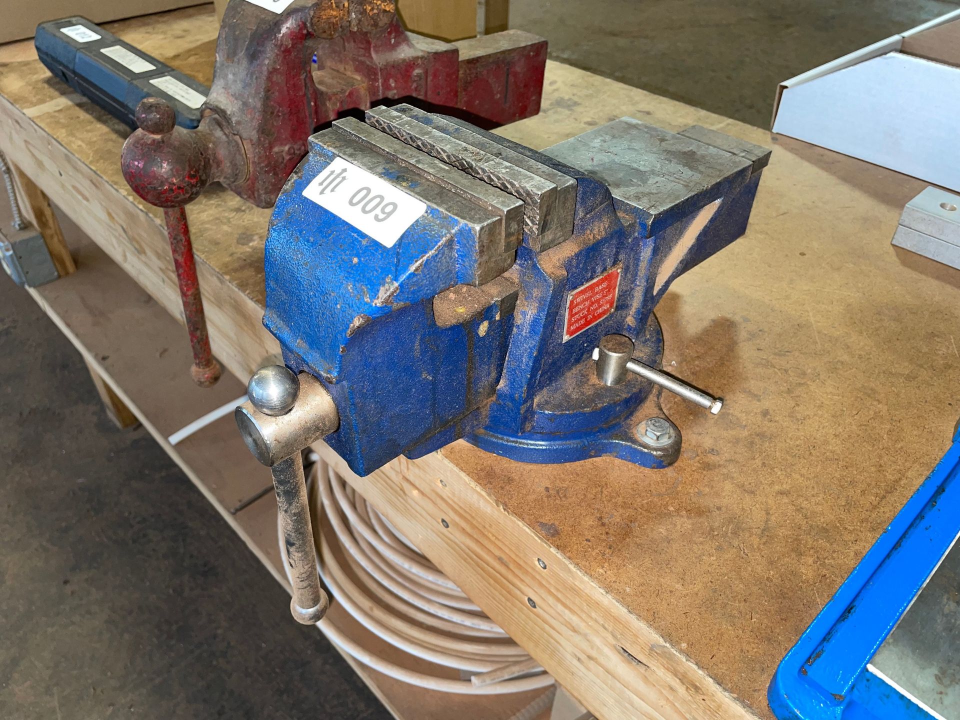 Bench Vise, 5" with Swivel Base