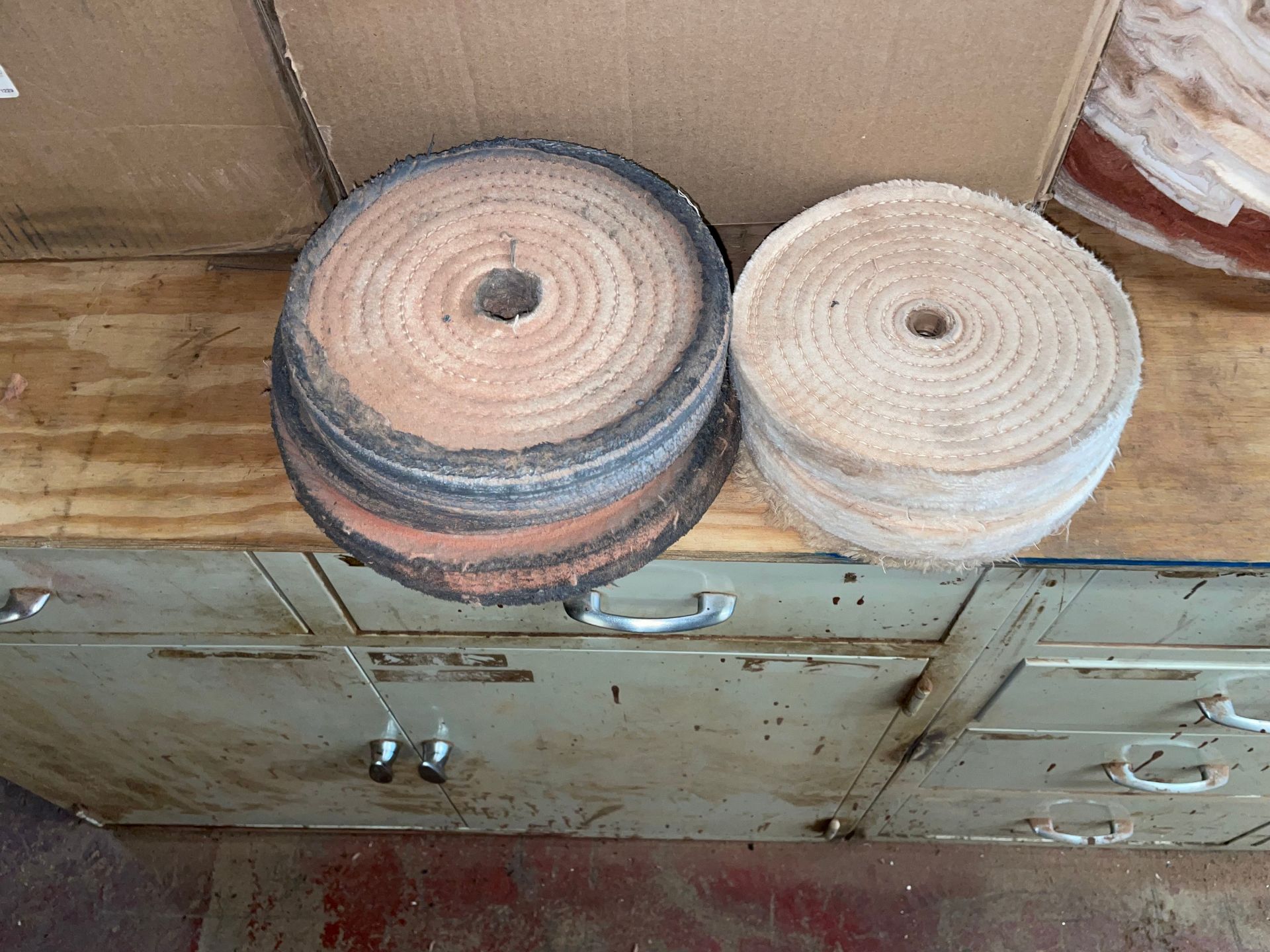 Lot including Various Grinding Wheel Buffers and Discs - Image 6 of 7