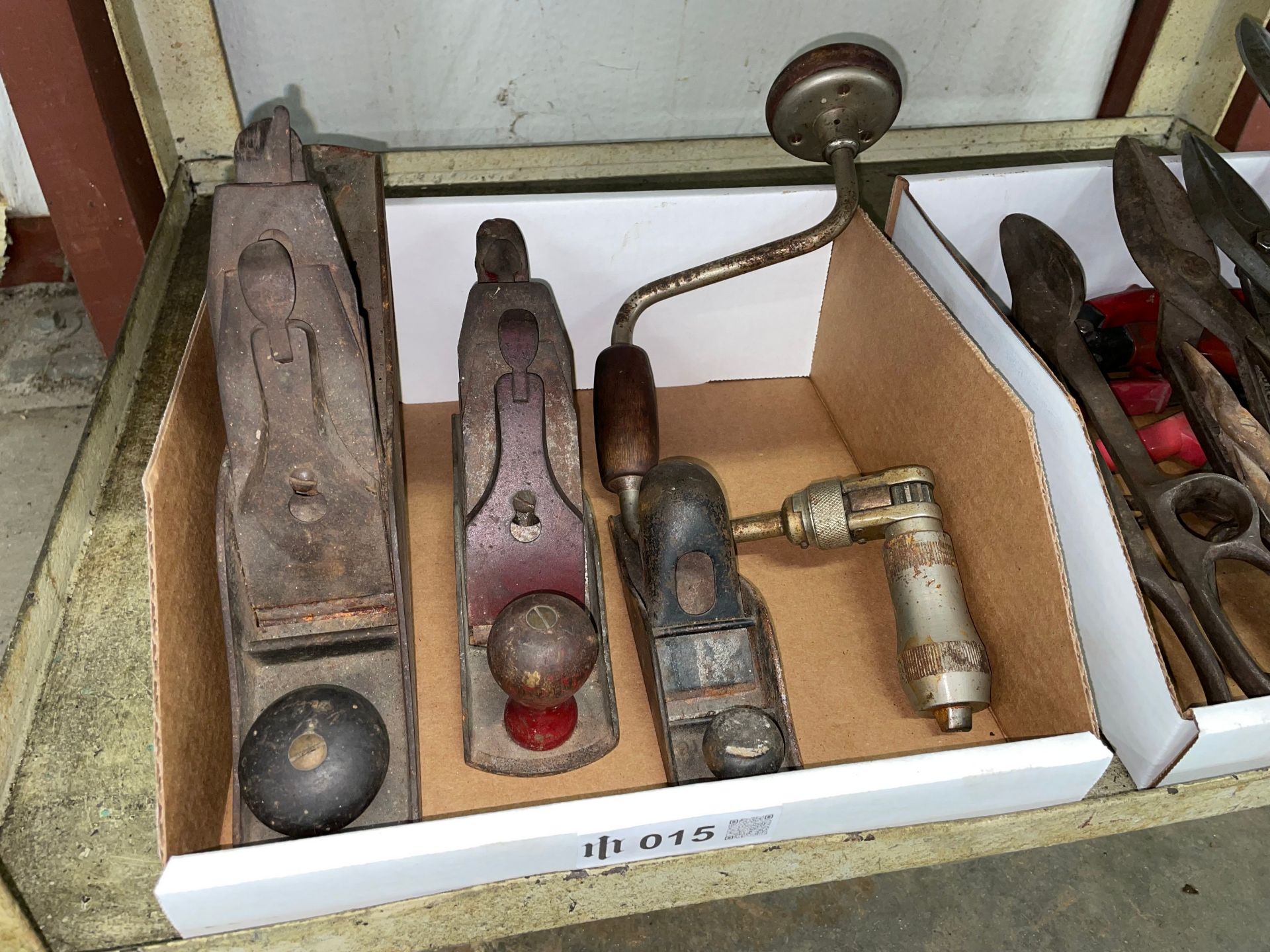 Lot including Manual Wood Planers and Drill - Image 2 of 2