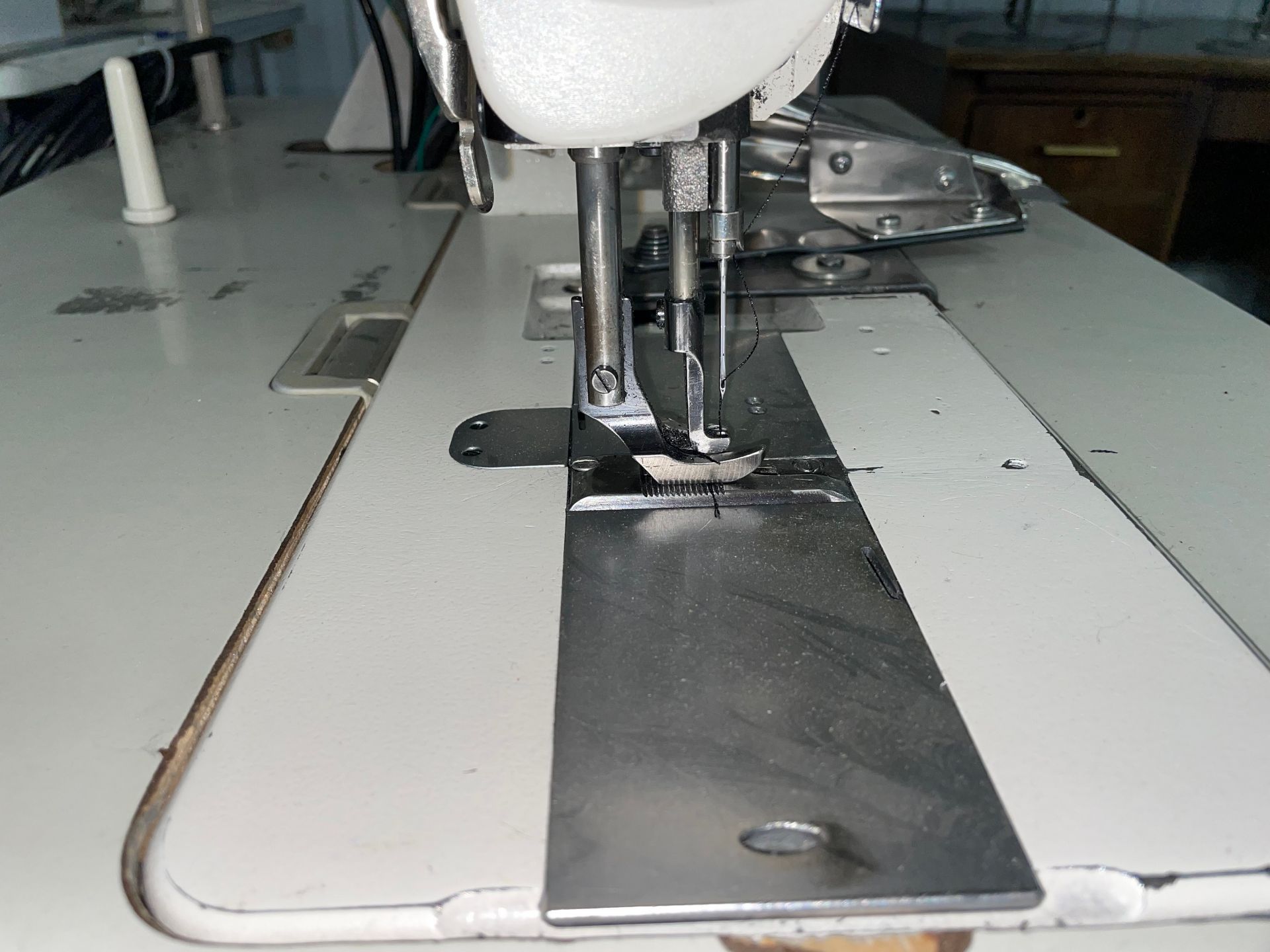 Juki Industrial Sewing Machine with Table - Image 4 of 9