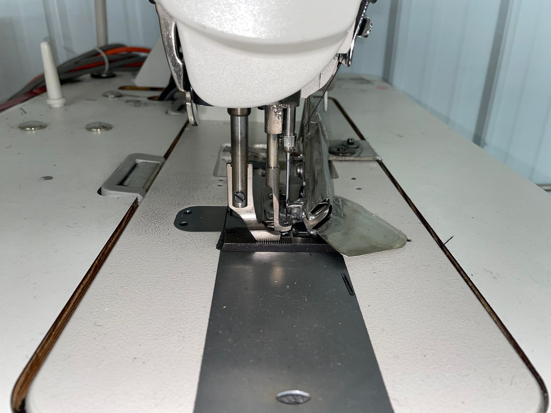 Juki Industrial Sewing Machine with Table - Image 4 of 10