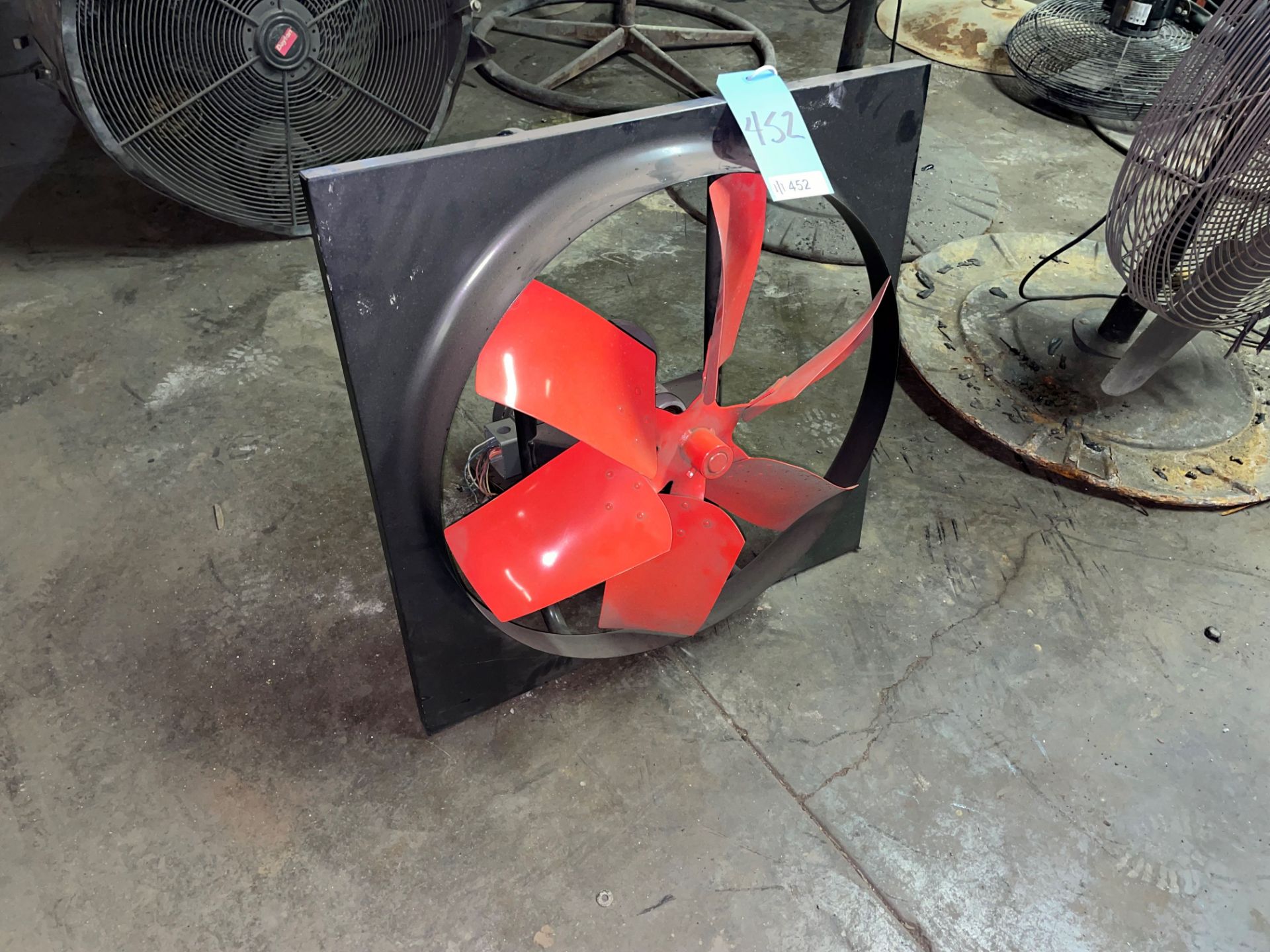 Dayton Mdl. 3C145A 24" Belt Driven Exhaust Fan - Image 2 of 4