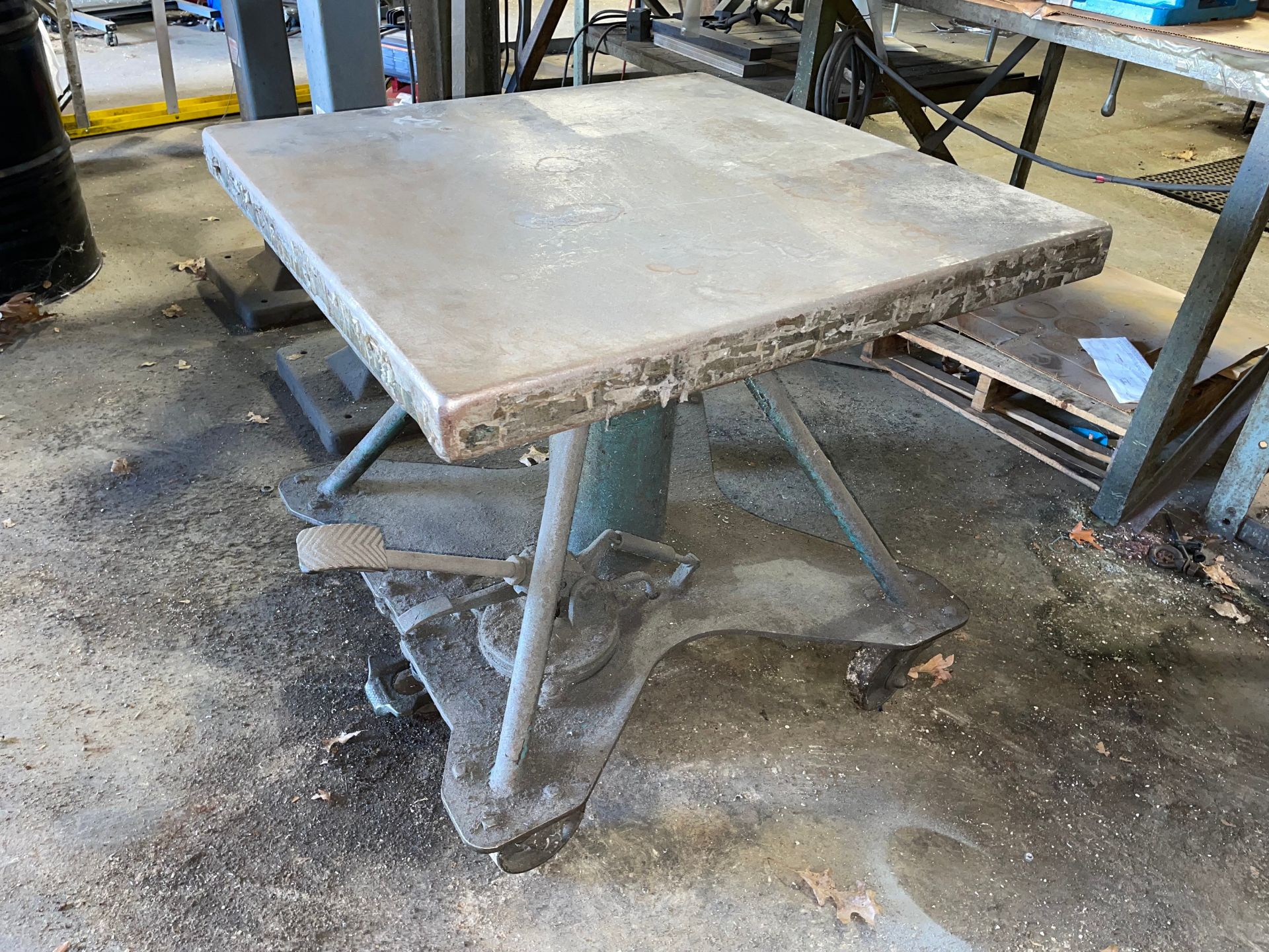 Portable Die Lift Table - Image 2 of 3