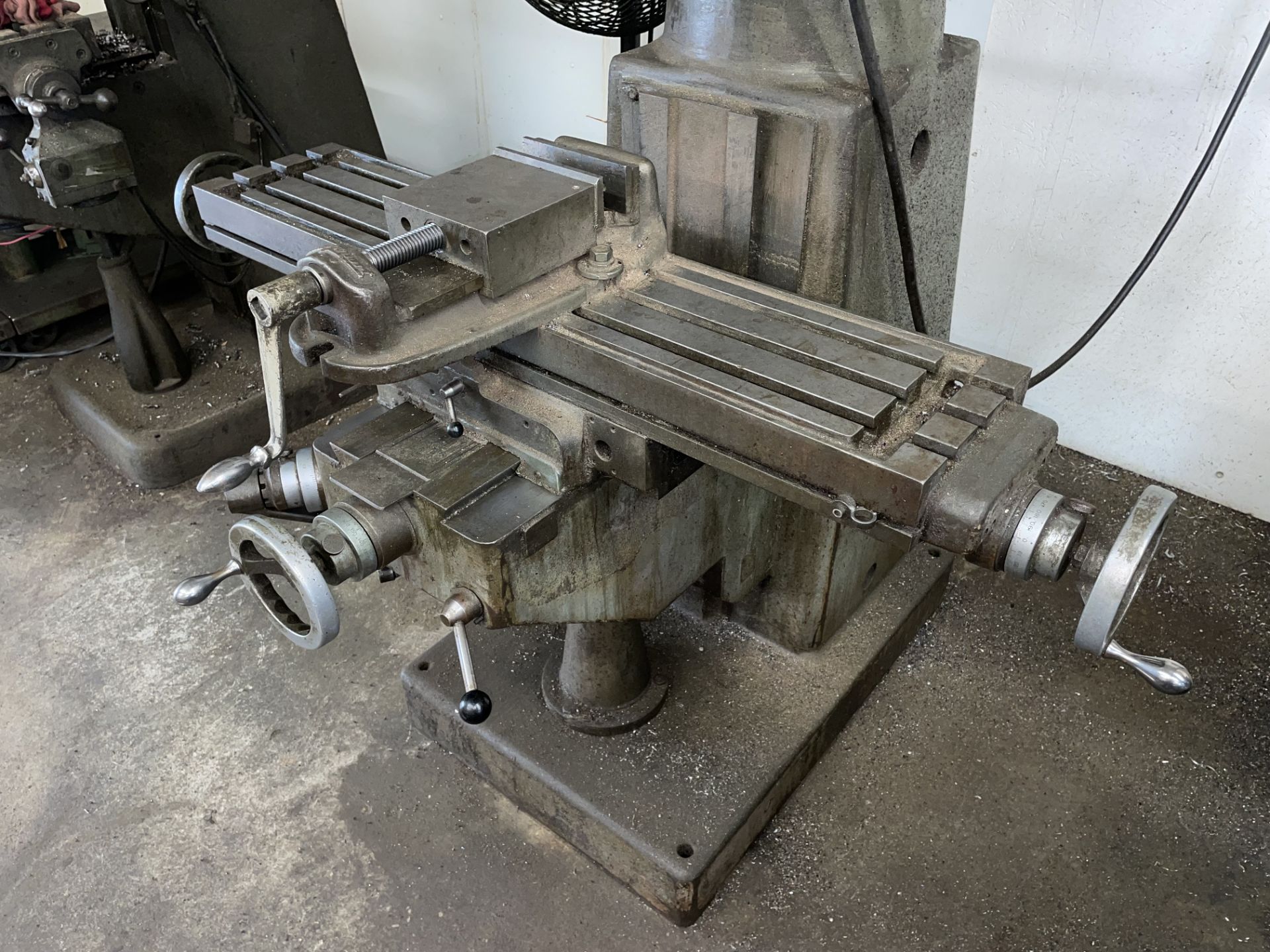 Ex-Cell-O Vertical Knee Type Milling Machine - Image 5 of 7