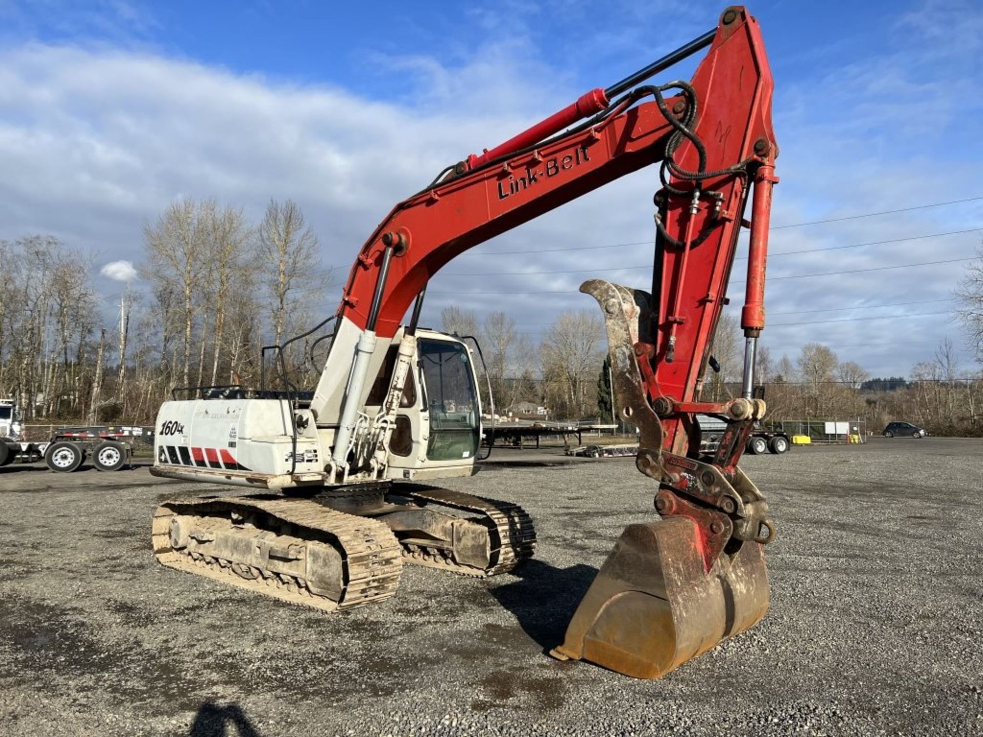 2004 Link-Belt 160LX Hydraulic Excavator - Image 2 of 45