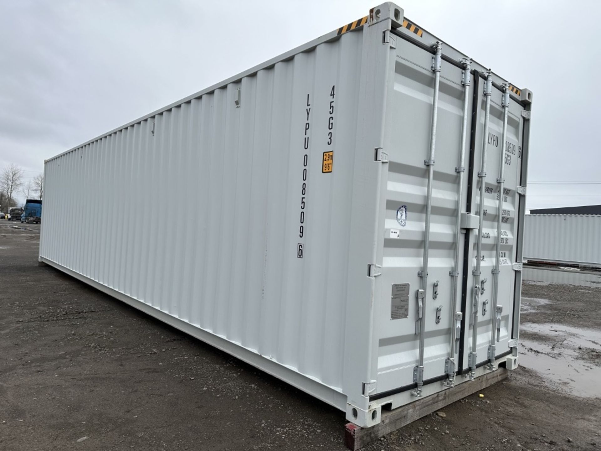 2022 40' High Cube Shipping Container - Image 2 of 7