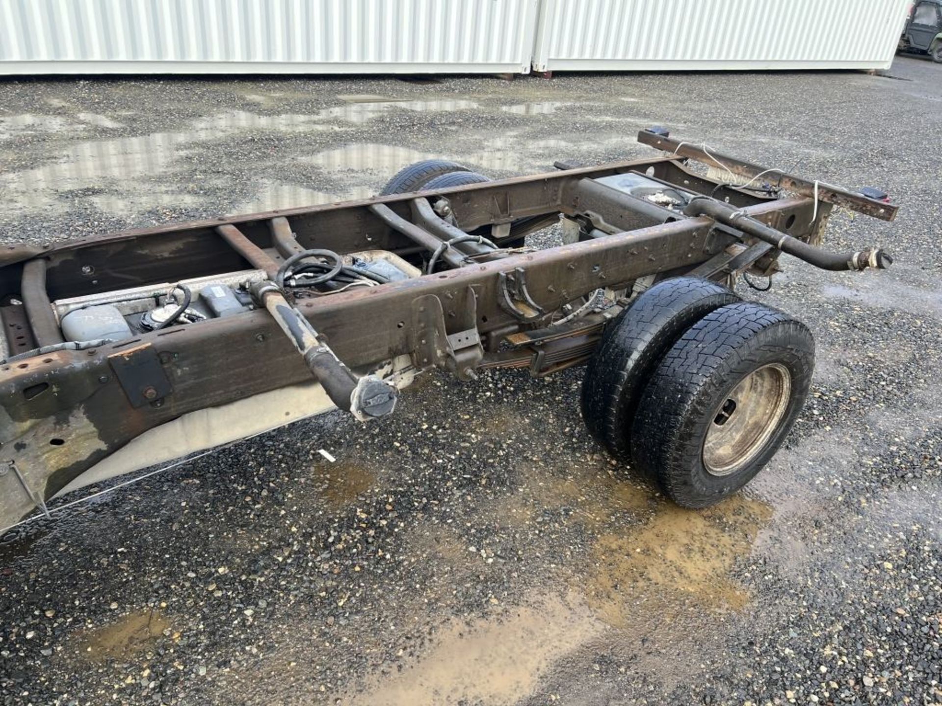 2001 Chevrolet Silverado 3500 Cab & Chassis - Image 13 of 24