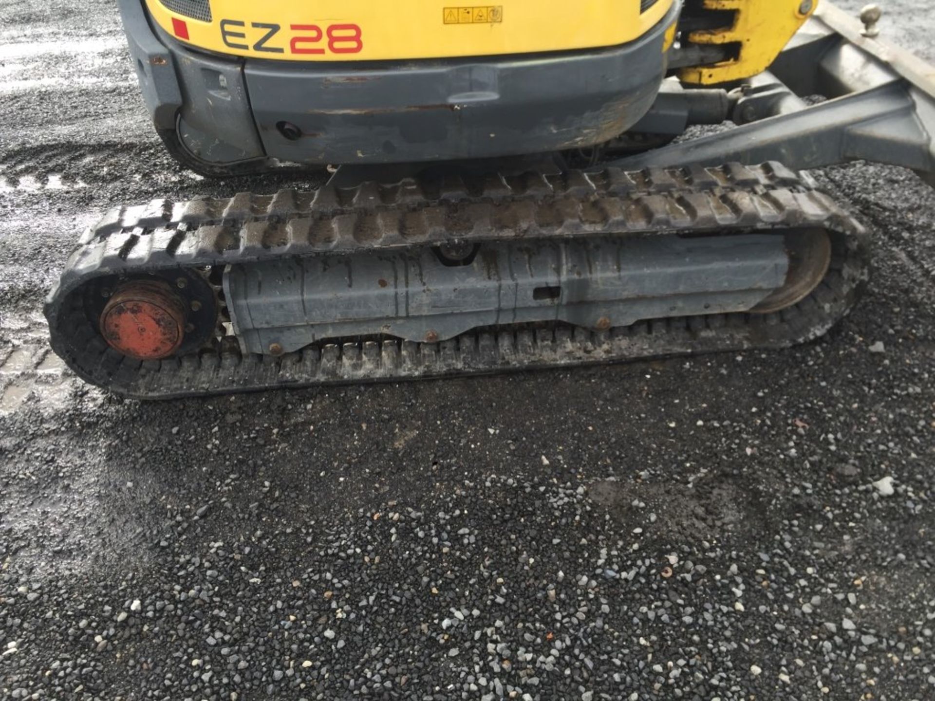 2014 Wacker Neuson EZ28 Mini Hydraulic Excavator - Image 15 of 37